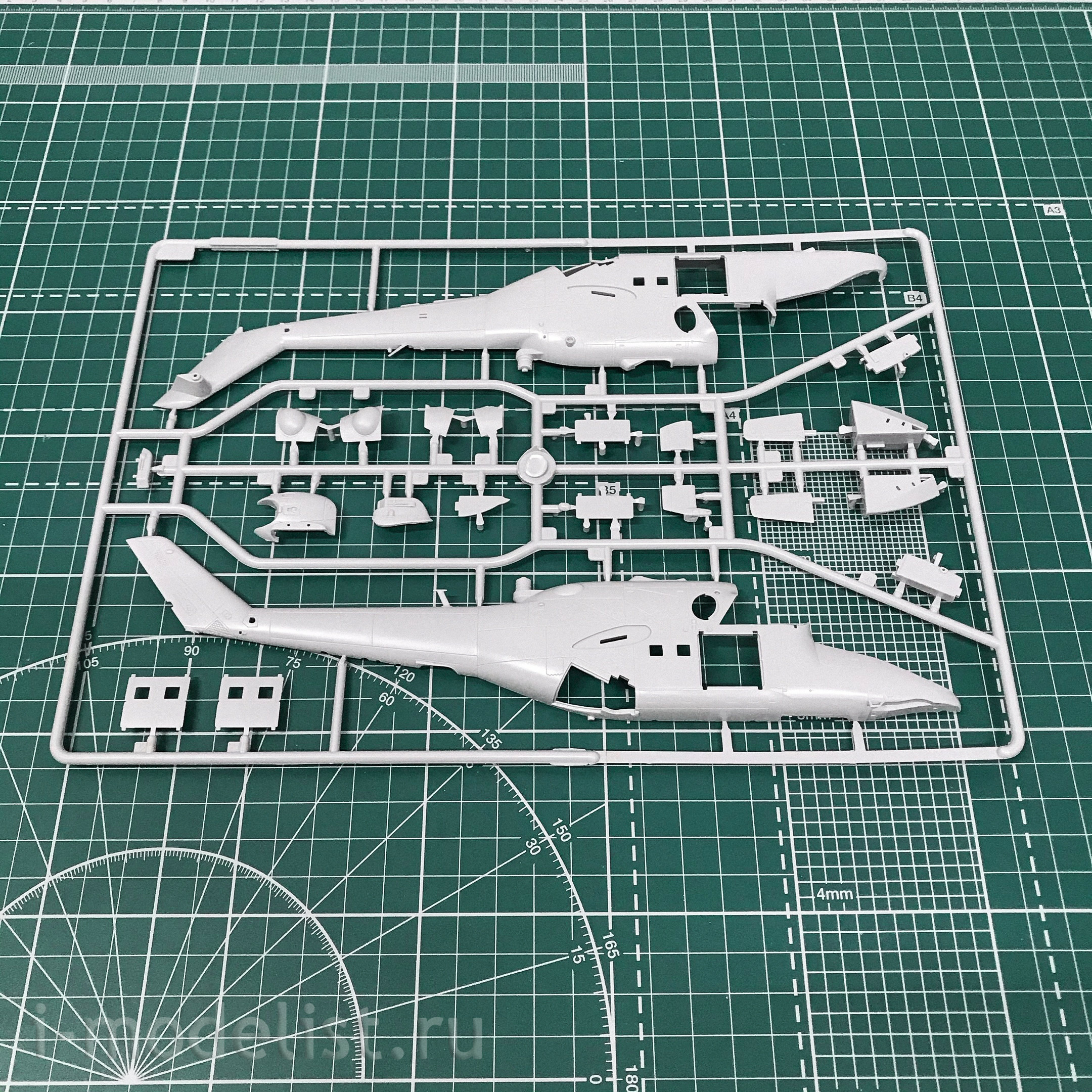 72045 ARK-models 1/72 Attack helicopter army aviation