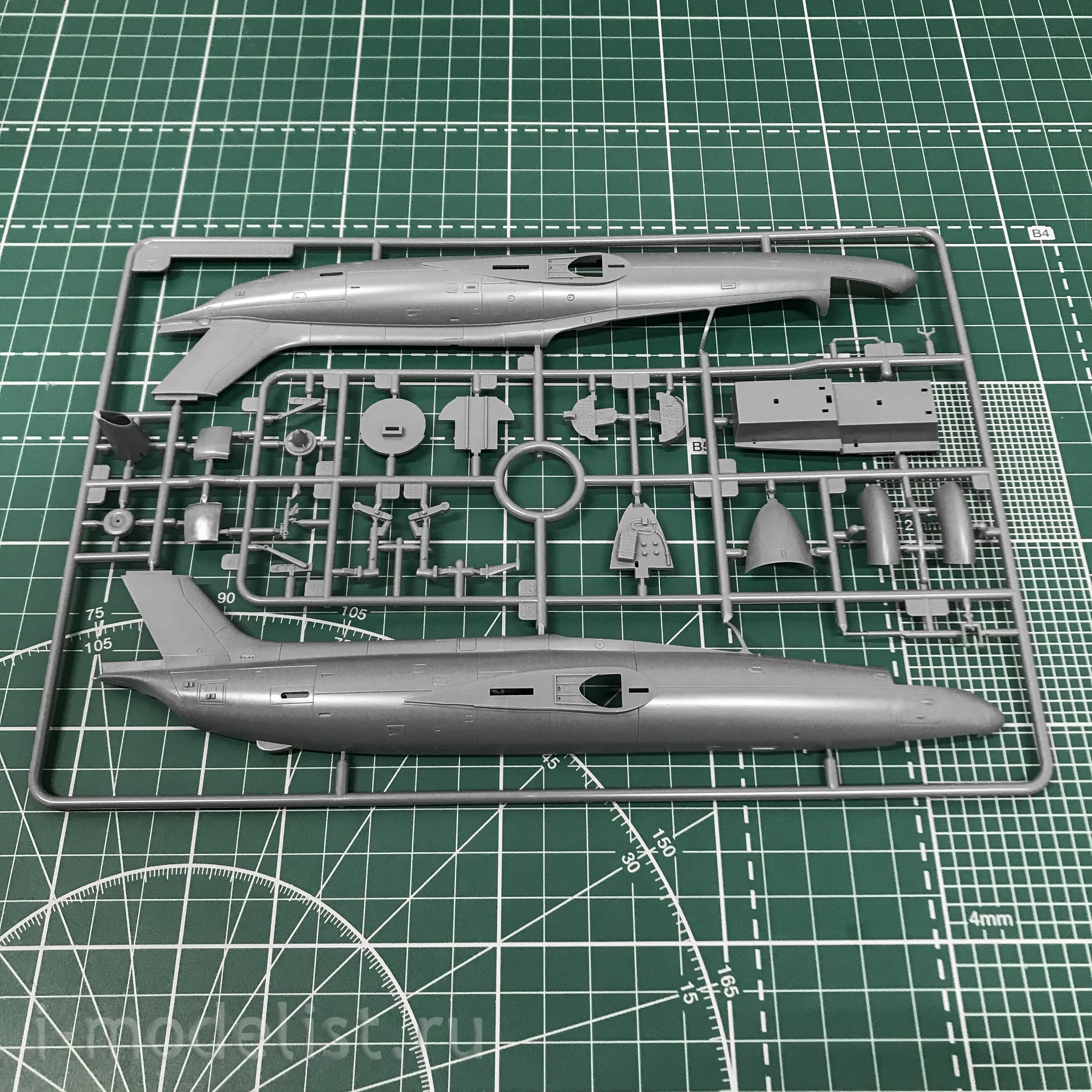 8099 Edward 1/48 L-29 Dolphin