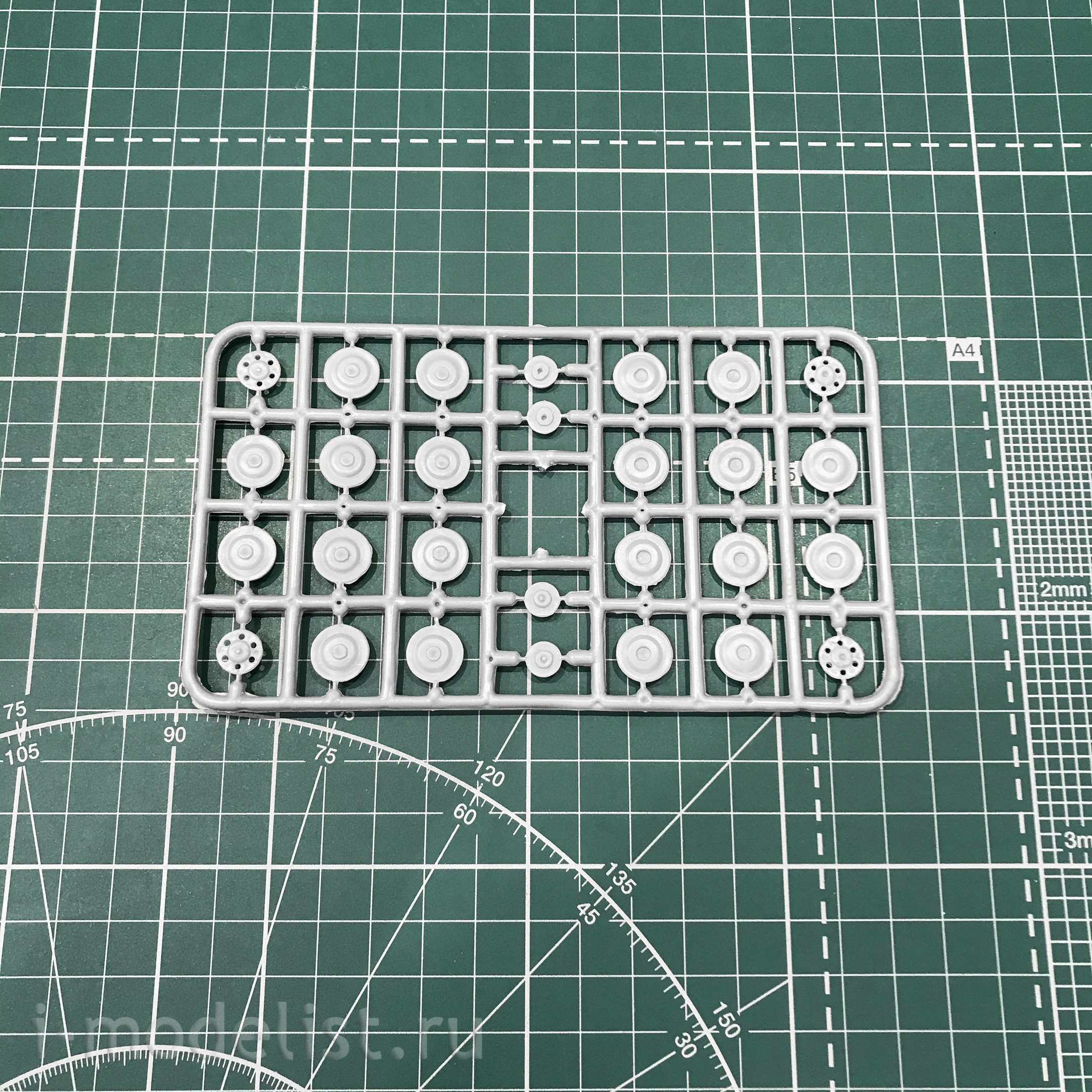 7210 Military Wheels 1/72 Tank 34/85 tank on NVA type 63