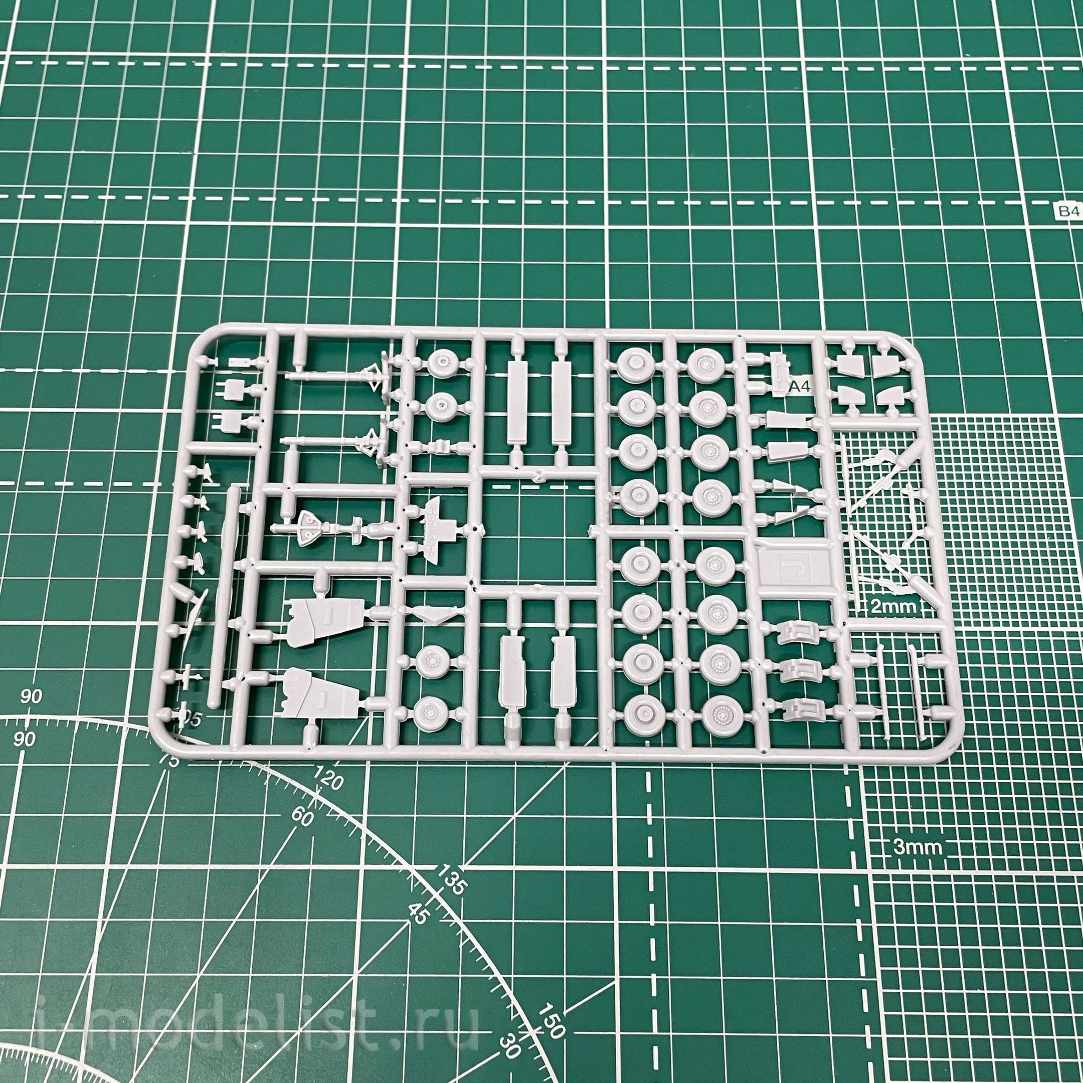 144146-3 Orient Express 1/144 Airliner A300B4 LAKER SKYTRAIN