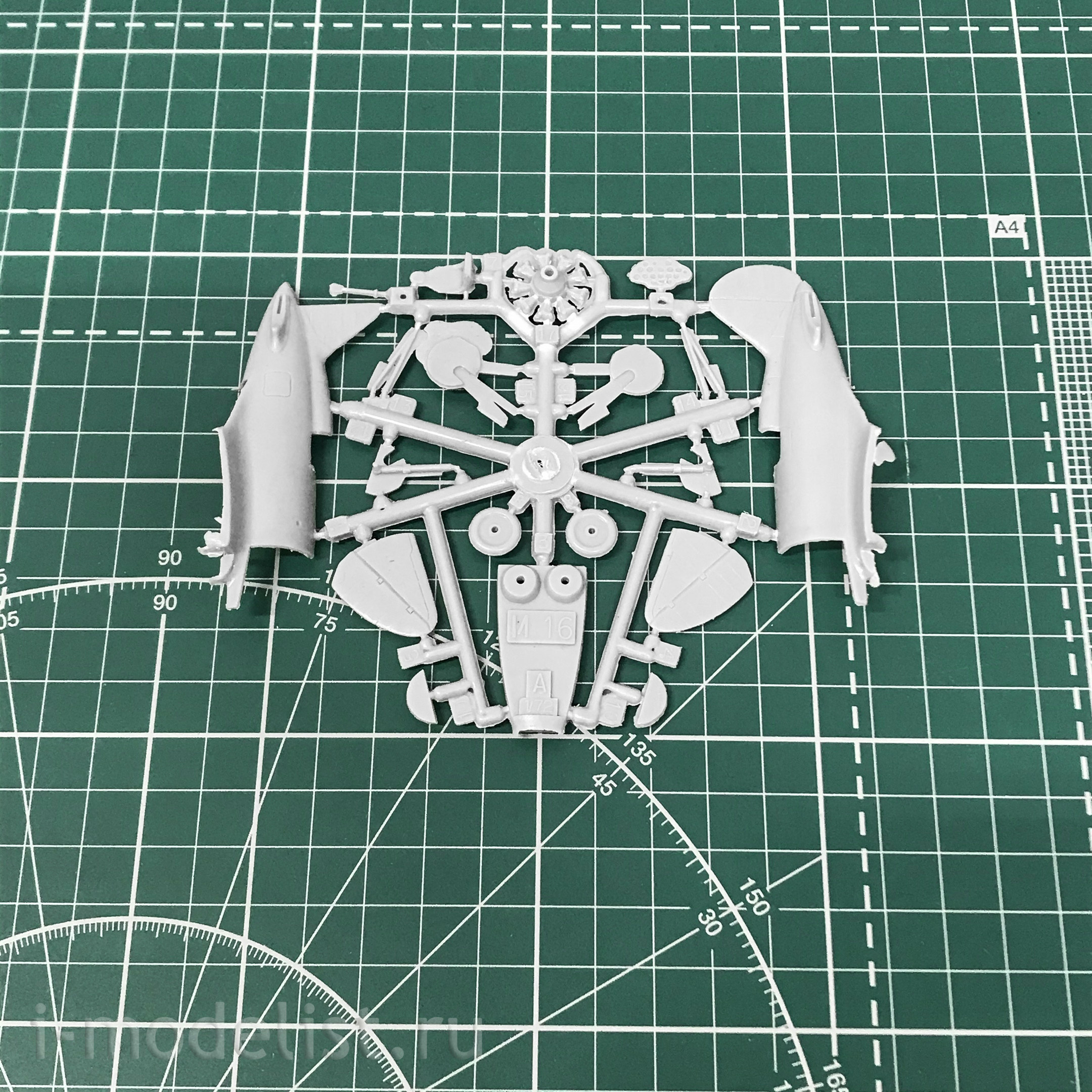 1/72 Amodel 72123 I-16 version 5/6