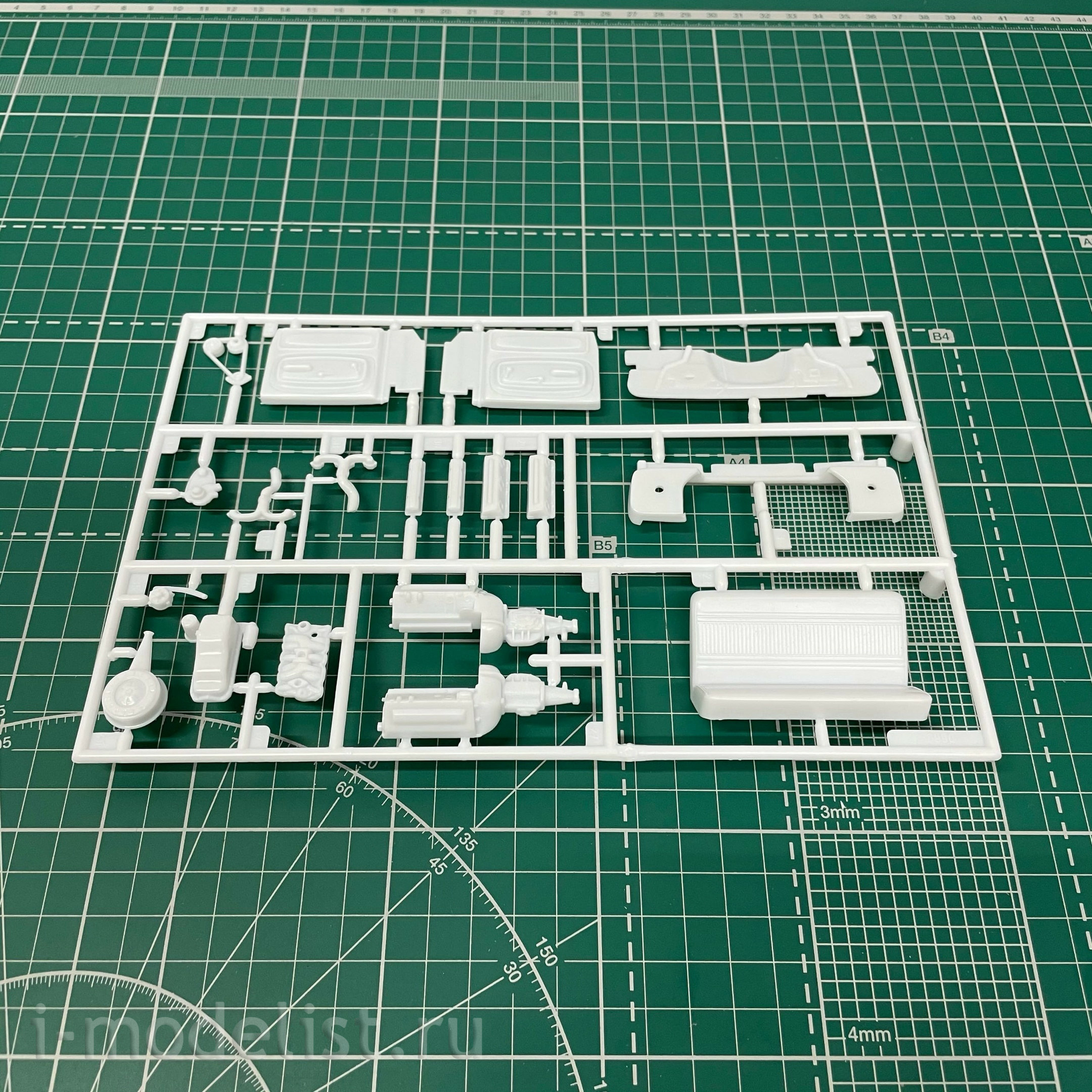 17225 Revell 1/25 Pickup Truck '66 Chevy Fleetside