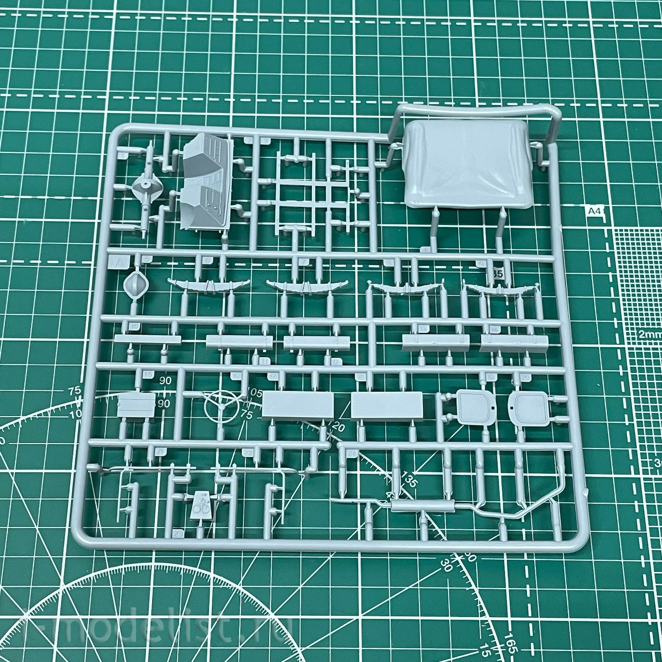 35GM0027 Gecko Models 1/35 Bedford MWD 15-Cwt 4x2 Gs Car