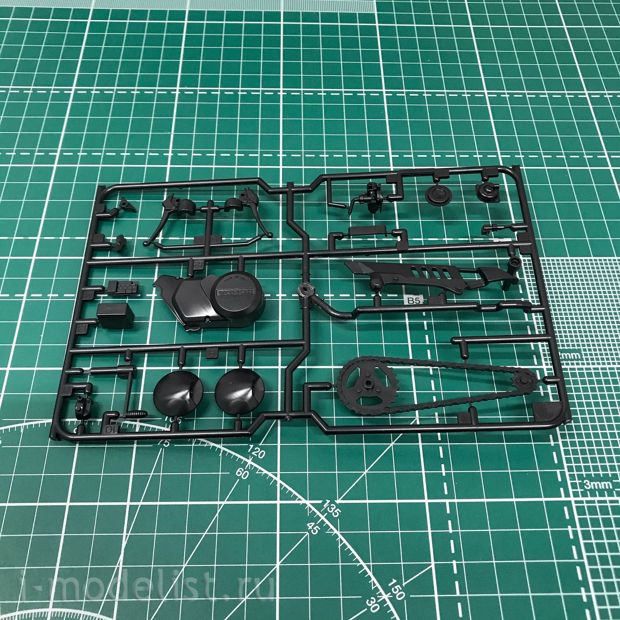 16031 Tamiya 1/6 Motorcycle 