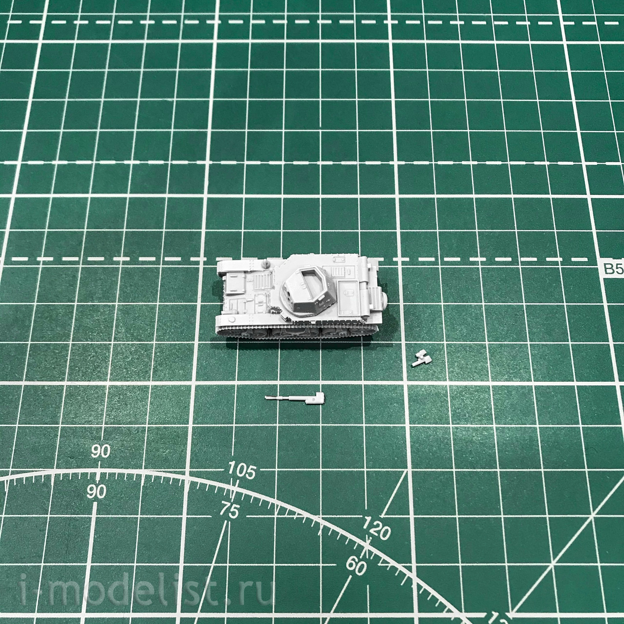 100058 Zebrano 1/100 French light tank Hotchkiss H35 (early)