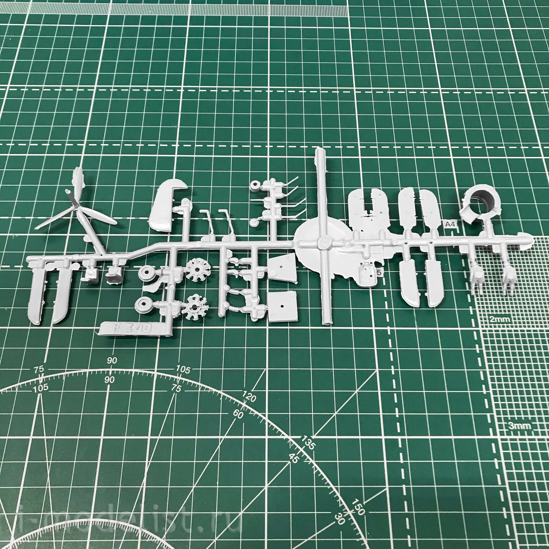72020 ARK-models 1/72 Training aircraft M. 27 “Master”