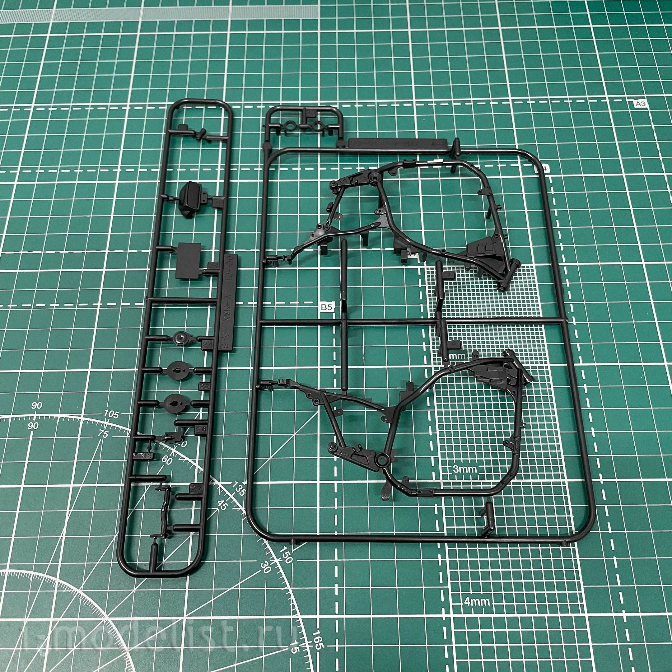 06230 Aoshima 1/12 Yamaha 4C4 Vmax '07