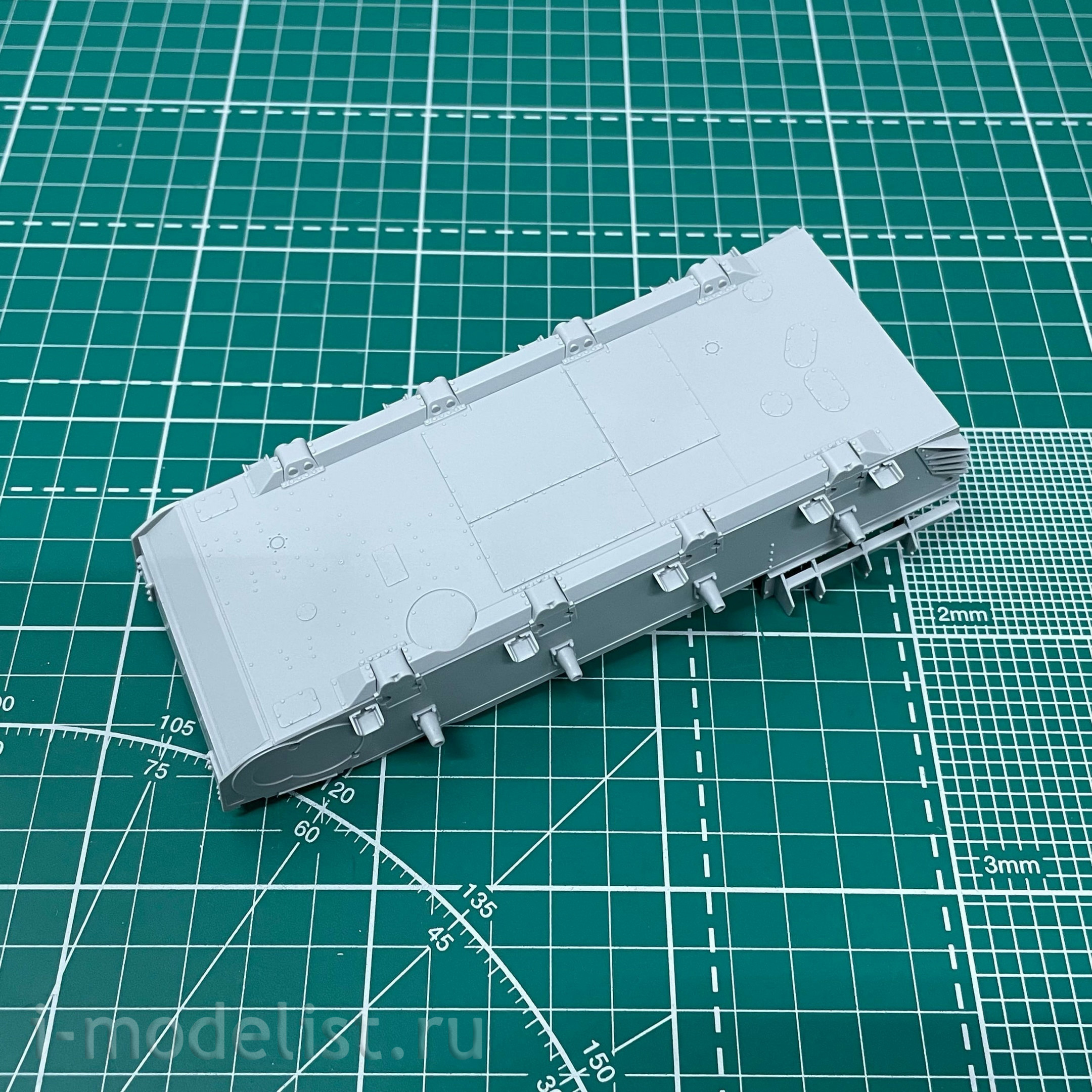BT-006 Border Model 1/35 German Tank Pz.Beob.Wg. IV Ausf. J with commander and infantry