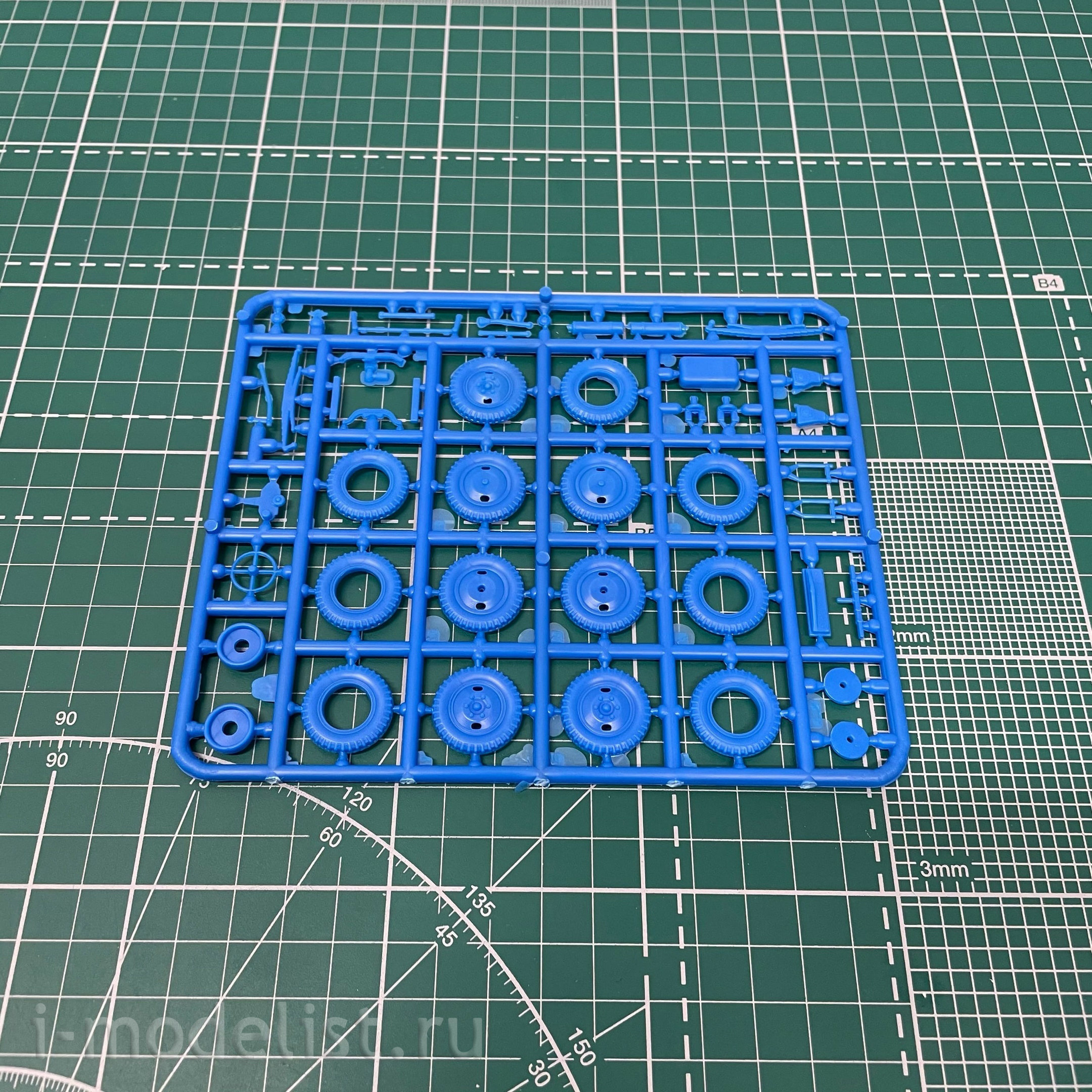 48001 GMU 1/48 Army Truck Z&S-5V