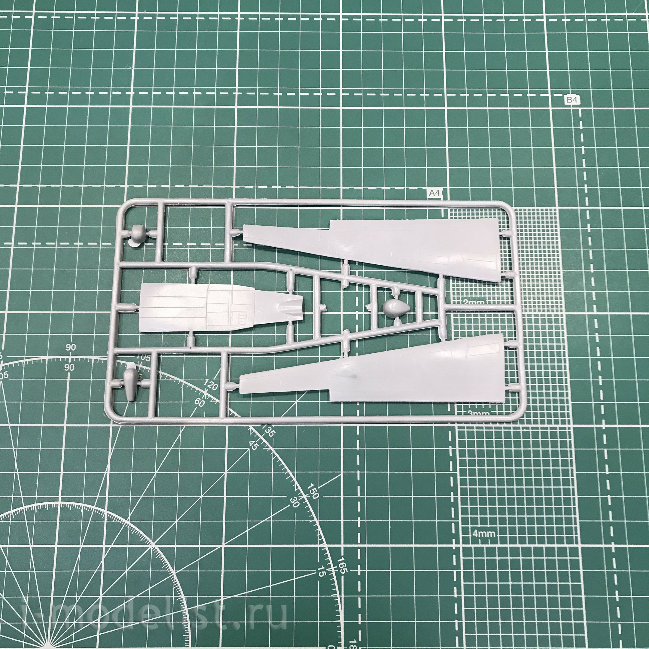 14486 Eastern Express 1/144 scales Transport aircraft an-12БК