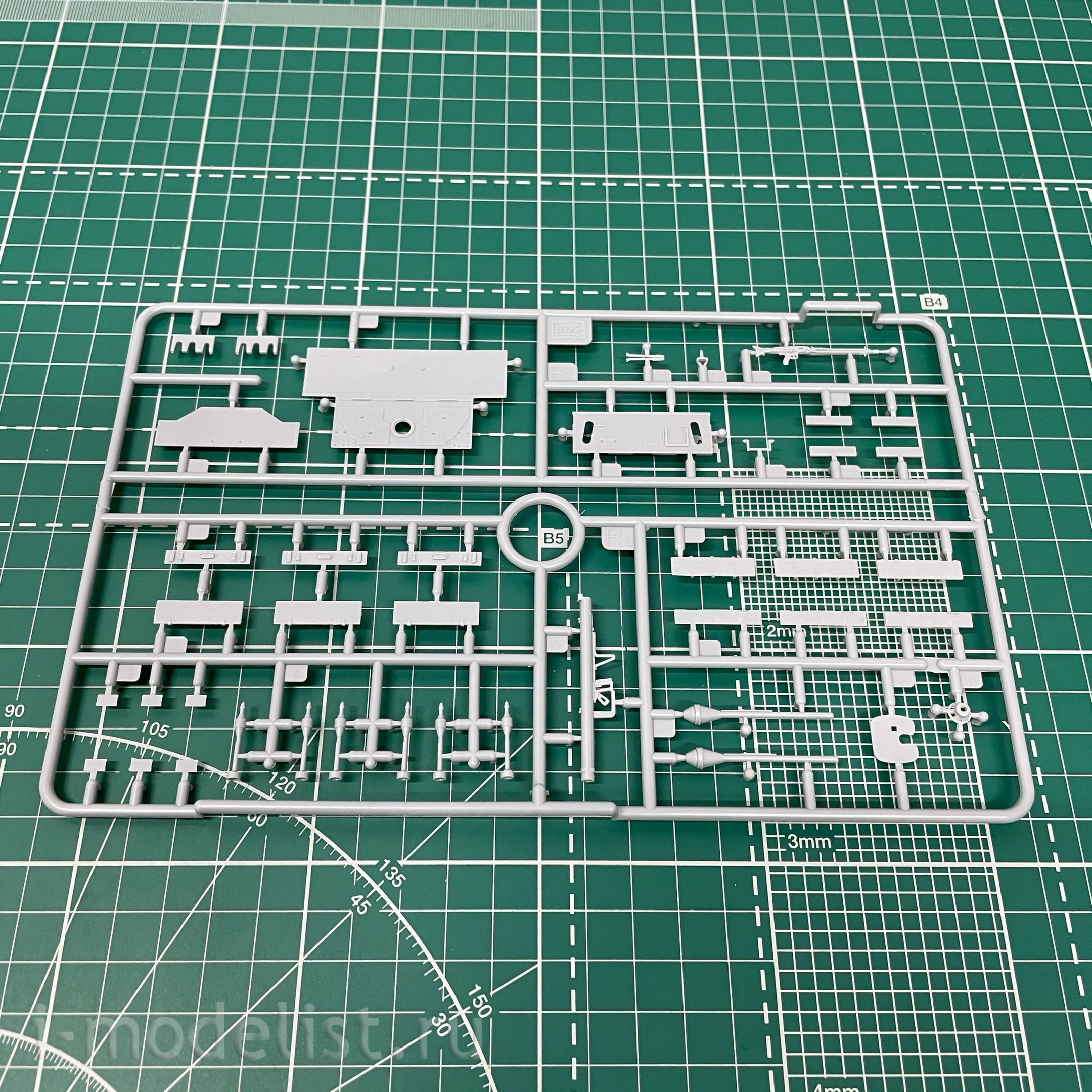 RV35035 Riich 1/35 Panzerjäger Bren 731(e)
