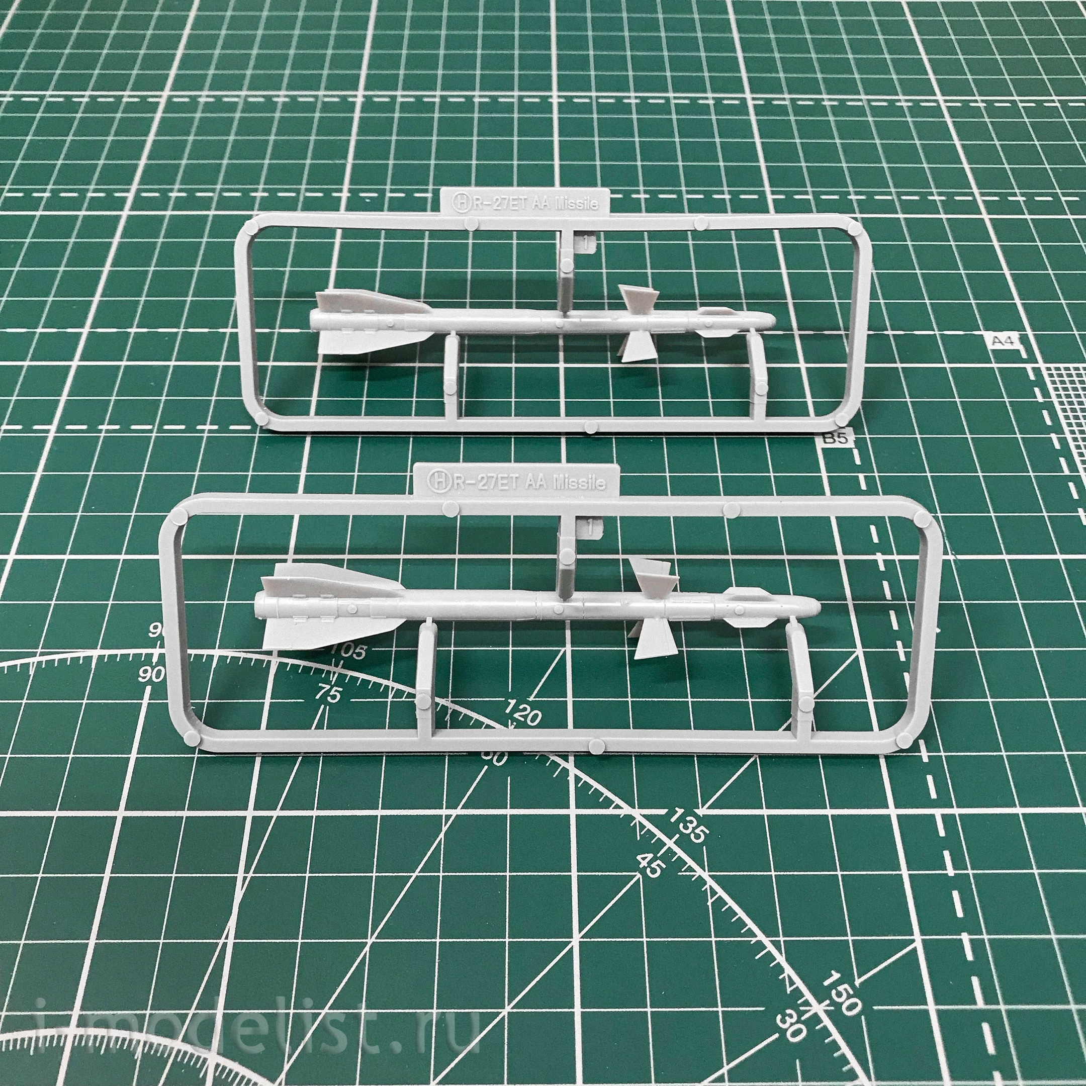 8001 MiniBase 1/48 Russian С-33 carrier-based fighter