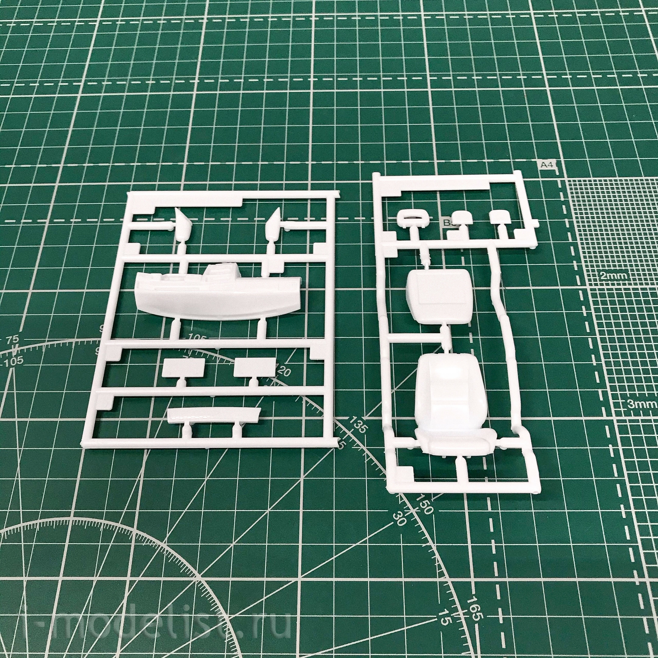 21133 Hasegawa 1/24 Car Nissan Bluebird 4Door Sedan SSS Attesa Limited (U12) Early (1987)