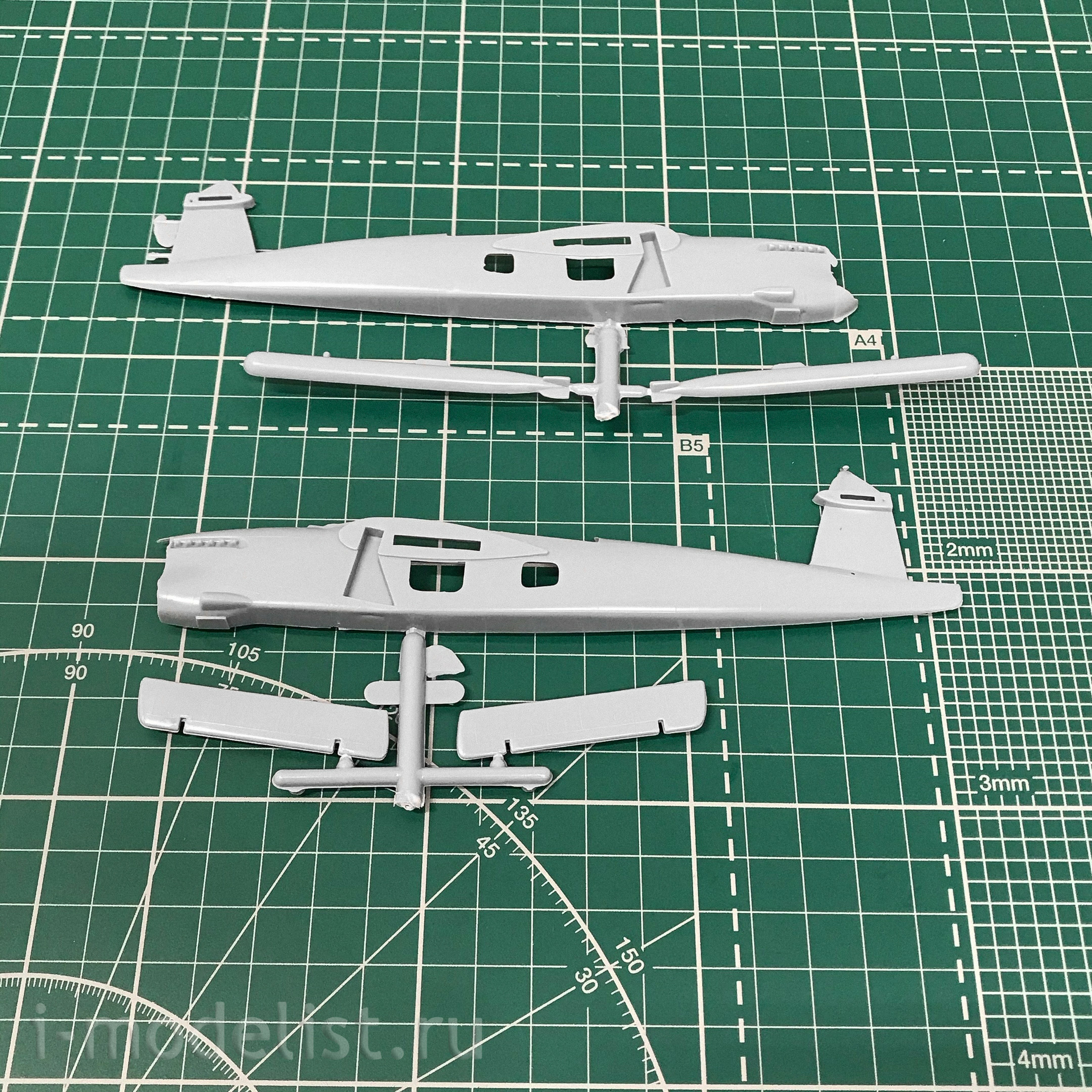 72010 ARK-models 1/72 English carrier-based torpedo bomber 