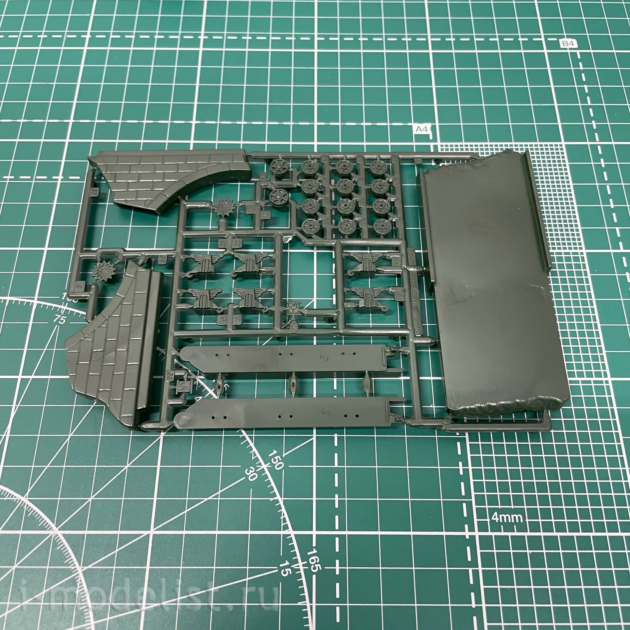 03299 Revell 1/76 Diorama British Tank-Sherman Firefly