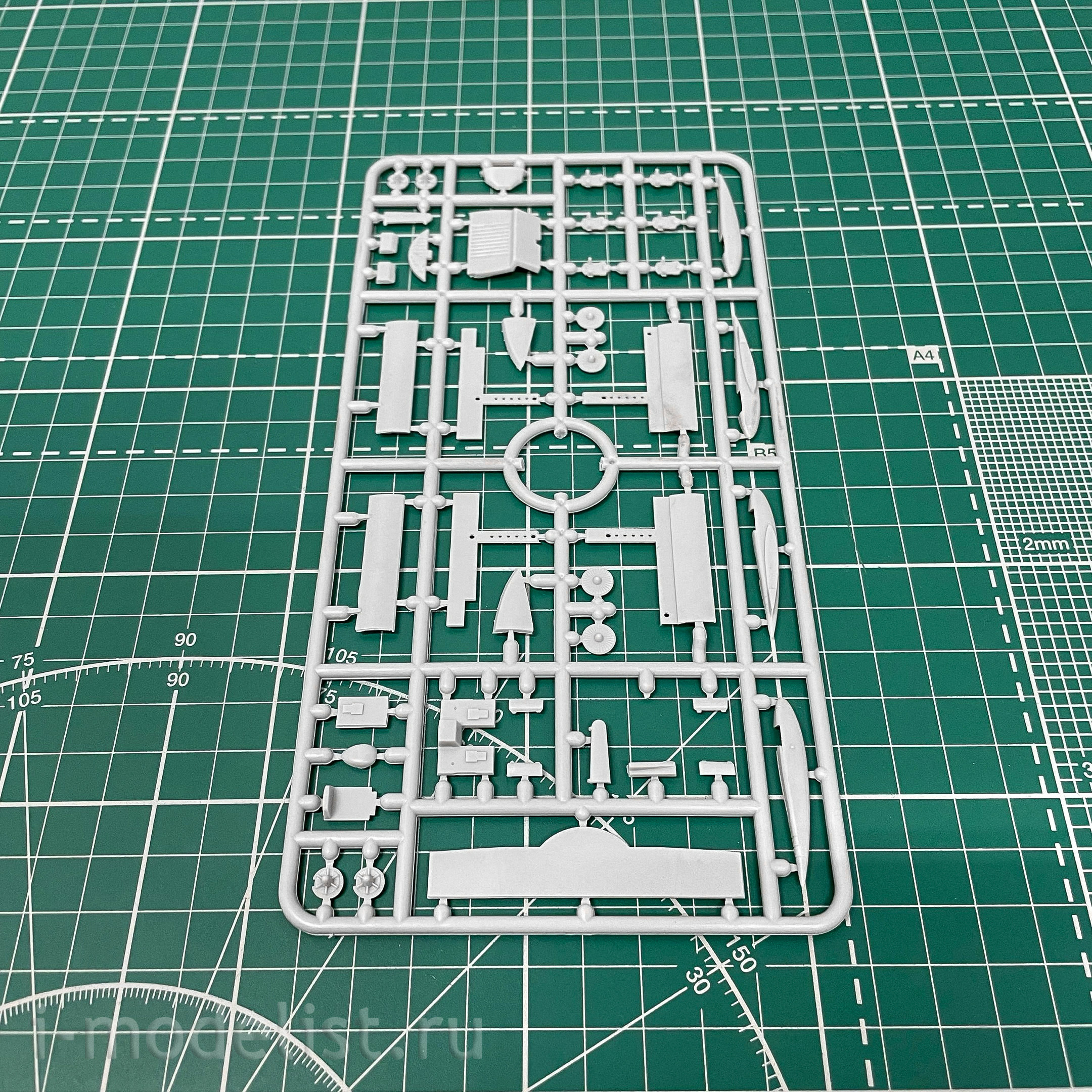 144-032 Microcosm 1/144 Myasishchev 3MS aircraft (NATO Bison-B)