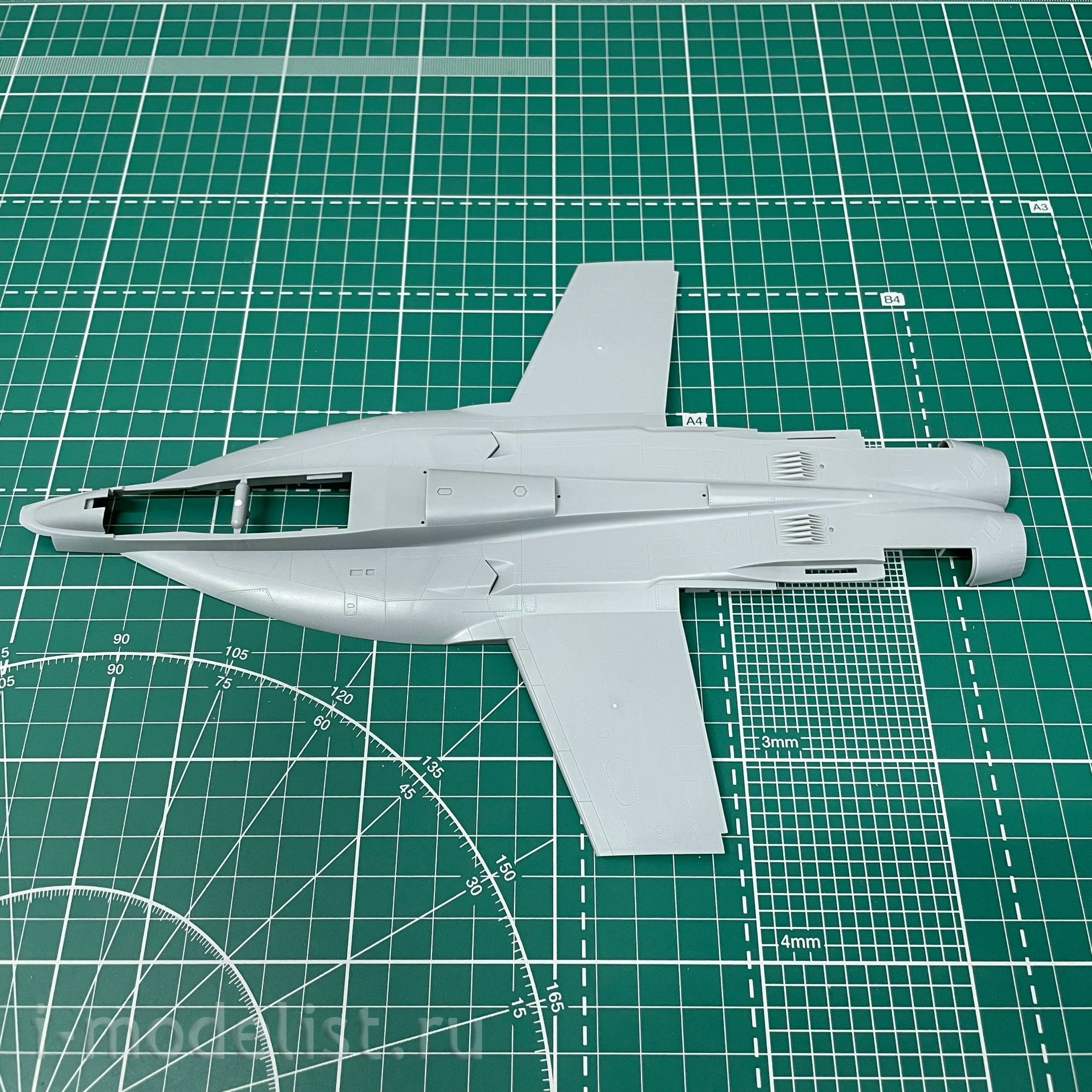 85812 HobbyBoss 1/48 Aircraft F/A-18E Super Hornet