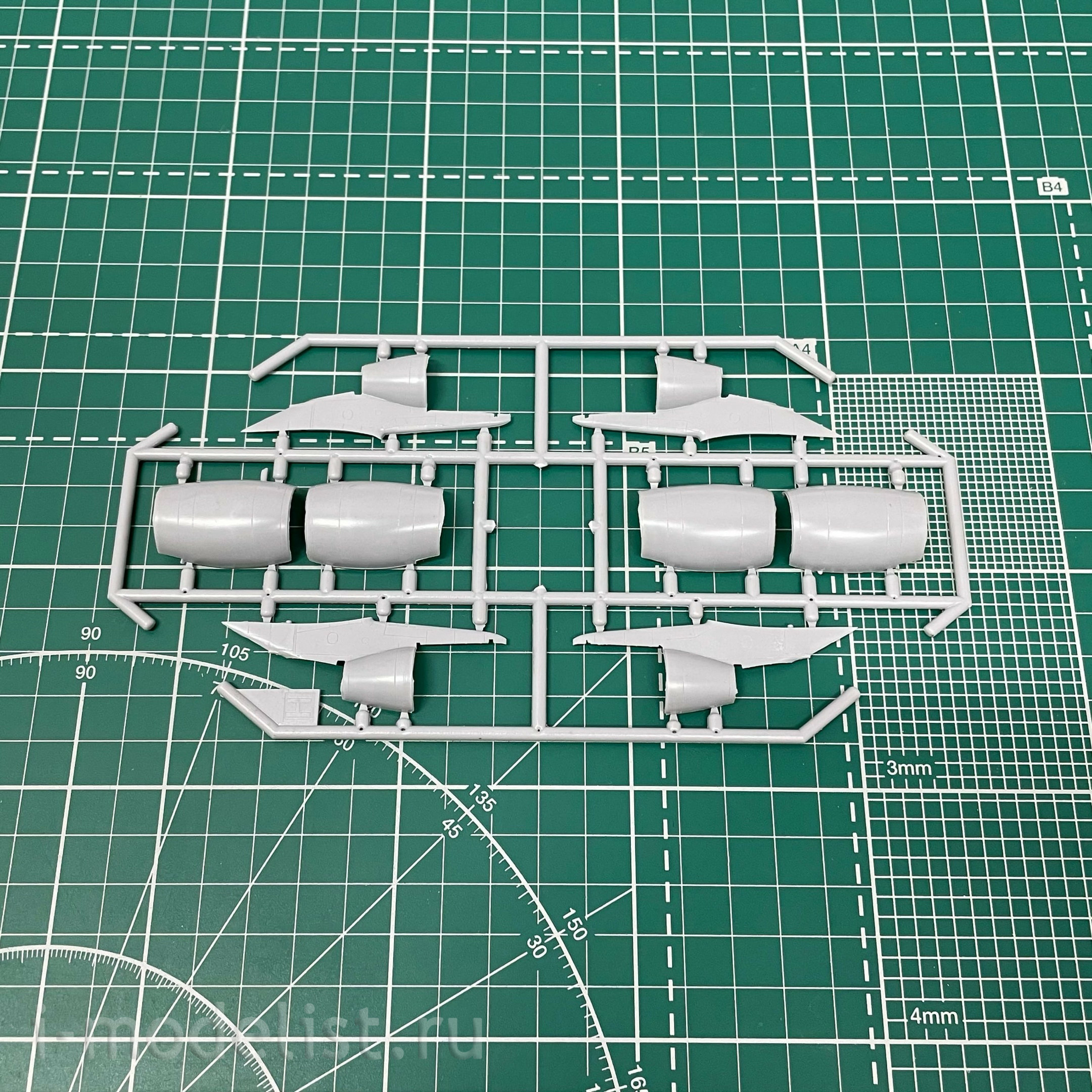 144146-3 Orient Express 1/144 Airliner A300B4 LAKER SKYTRAIN