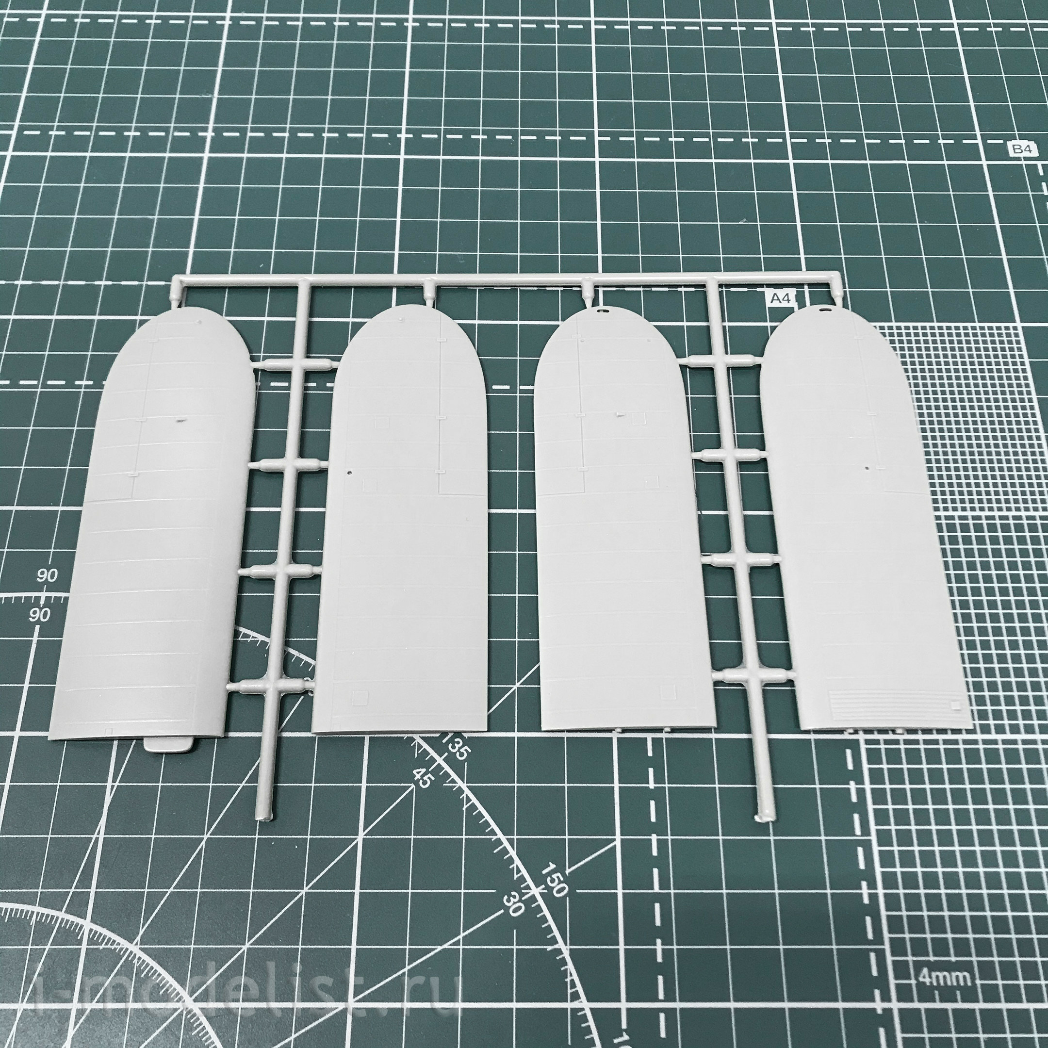 ADM4808 AZ Model 1/48 Biplane Polikarpov Po-2/CSS-13/K-62