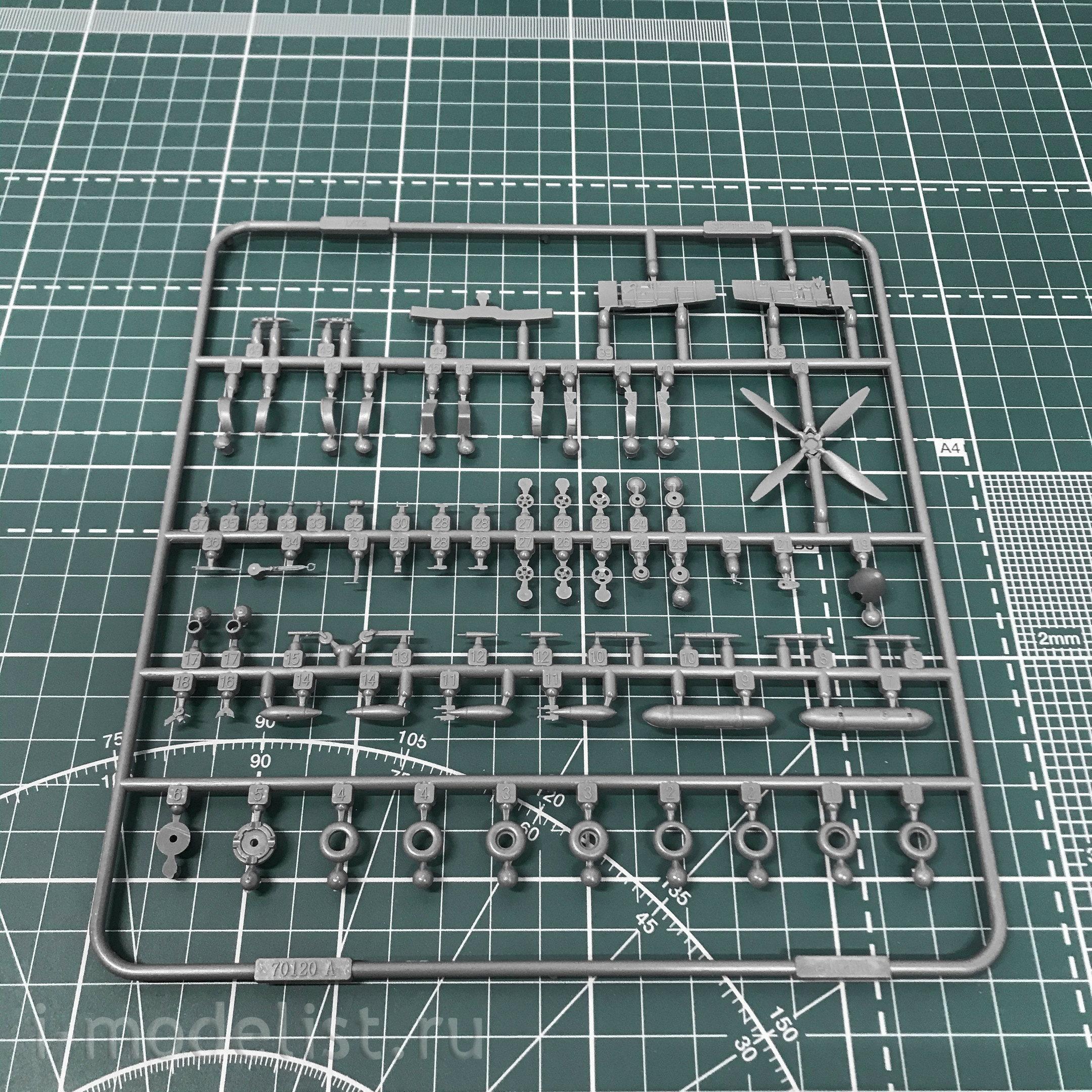 7431 Edward 1/72 Spitfire Mk. IXc late version