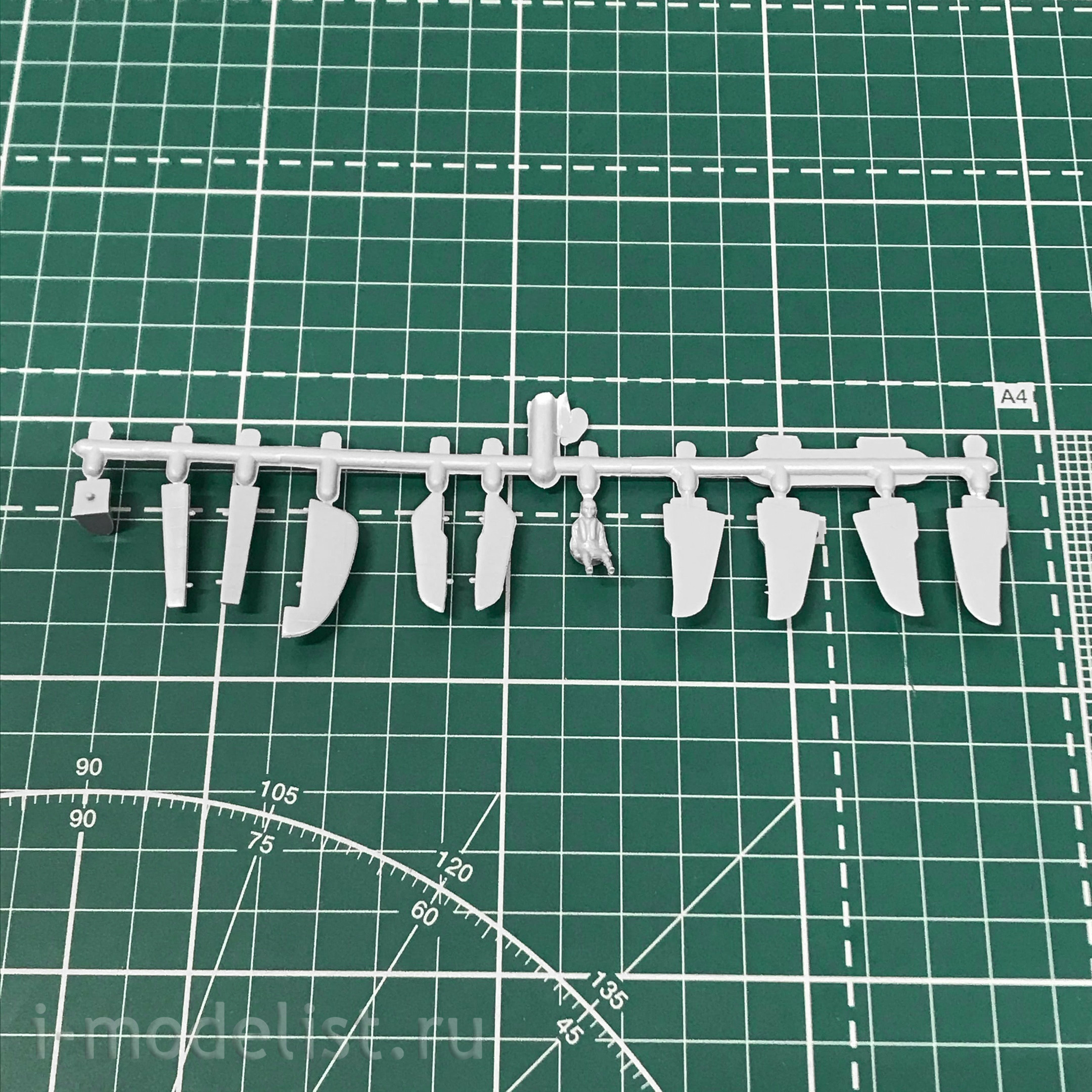 72016 ARK models 1/72 French fighter, the D. 520 Dewoitine