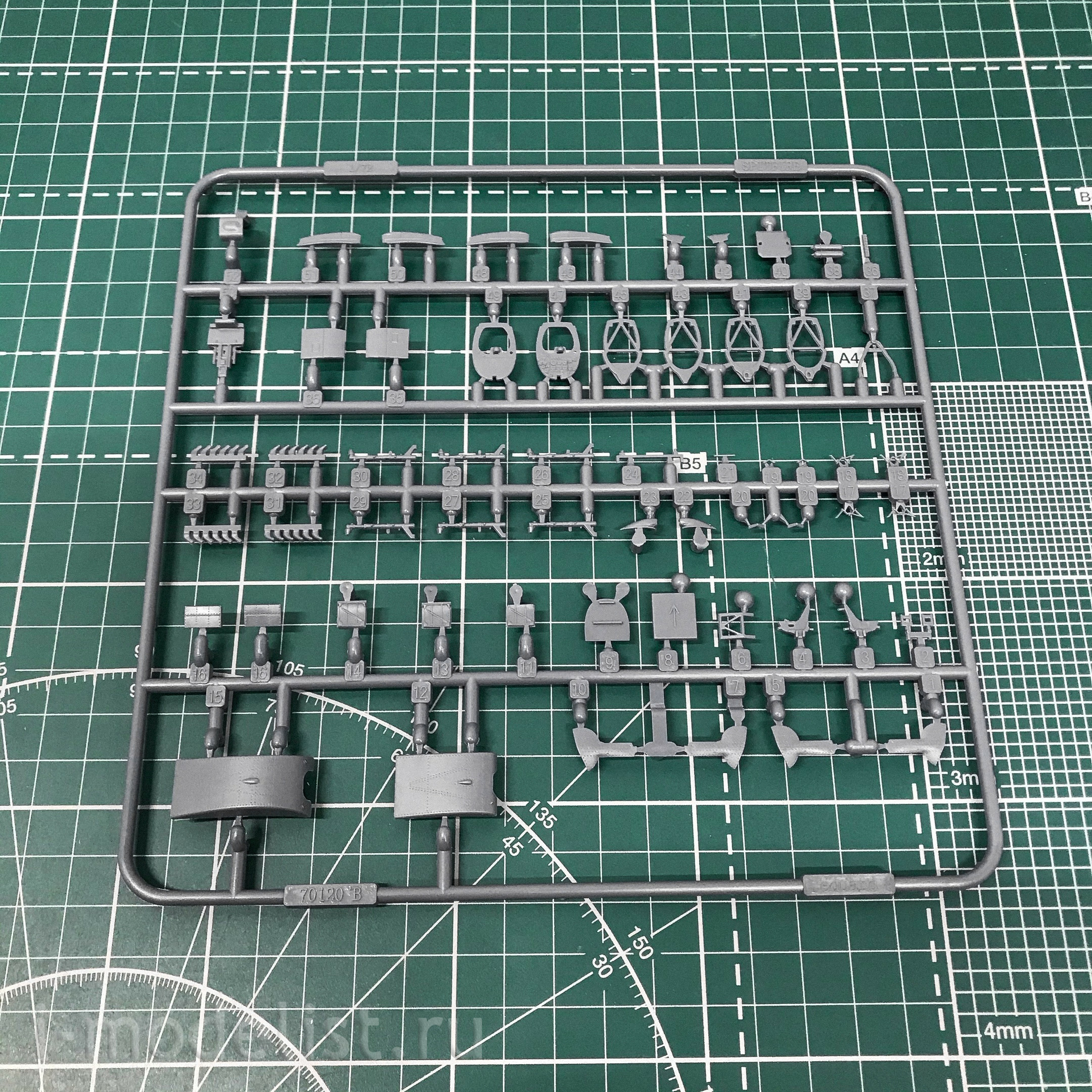 70122 Edward 1/72 Spitfire F Mk. IX