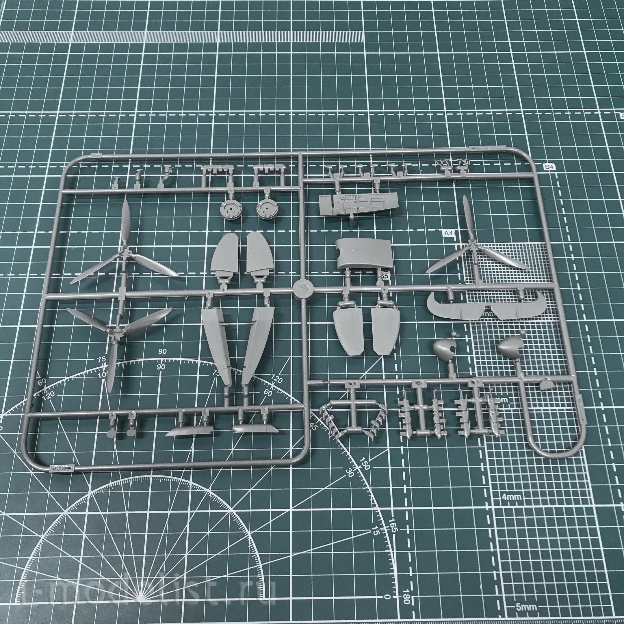 11146 Eduard 1/48 Scale Model SPITFIRE STORY: Tally ho! DUAL COMBO