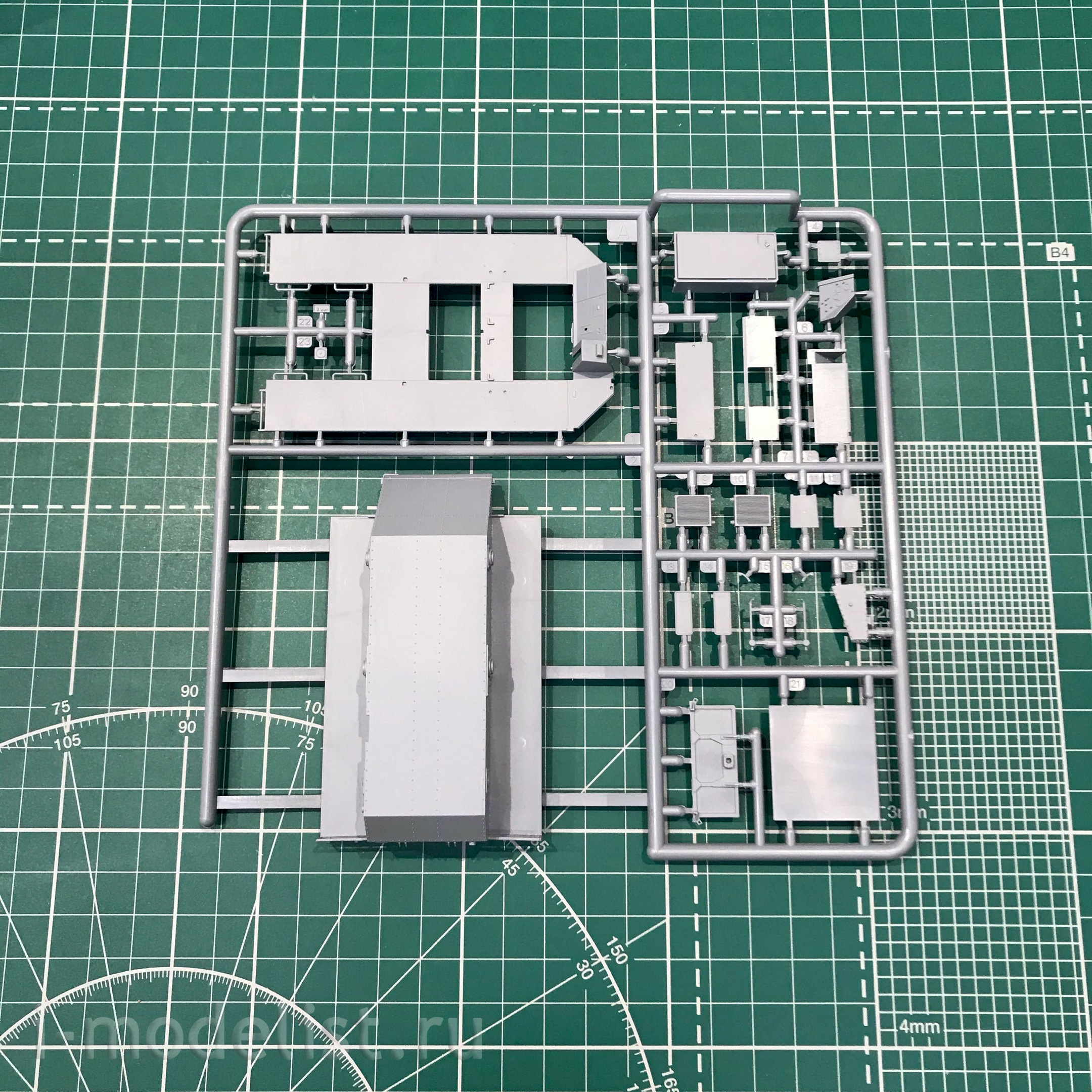 35GM0035 Gecko Models 1/35 British ATMP w/Rescue Stretchers