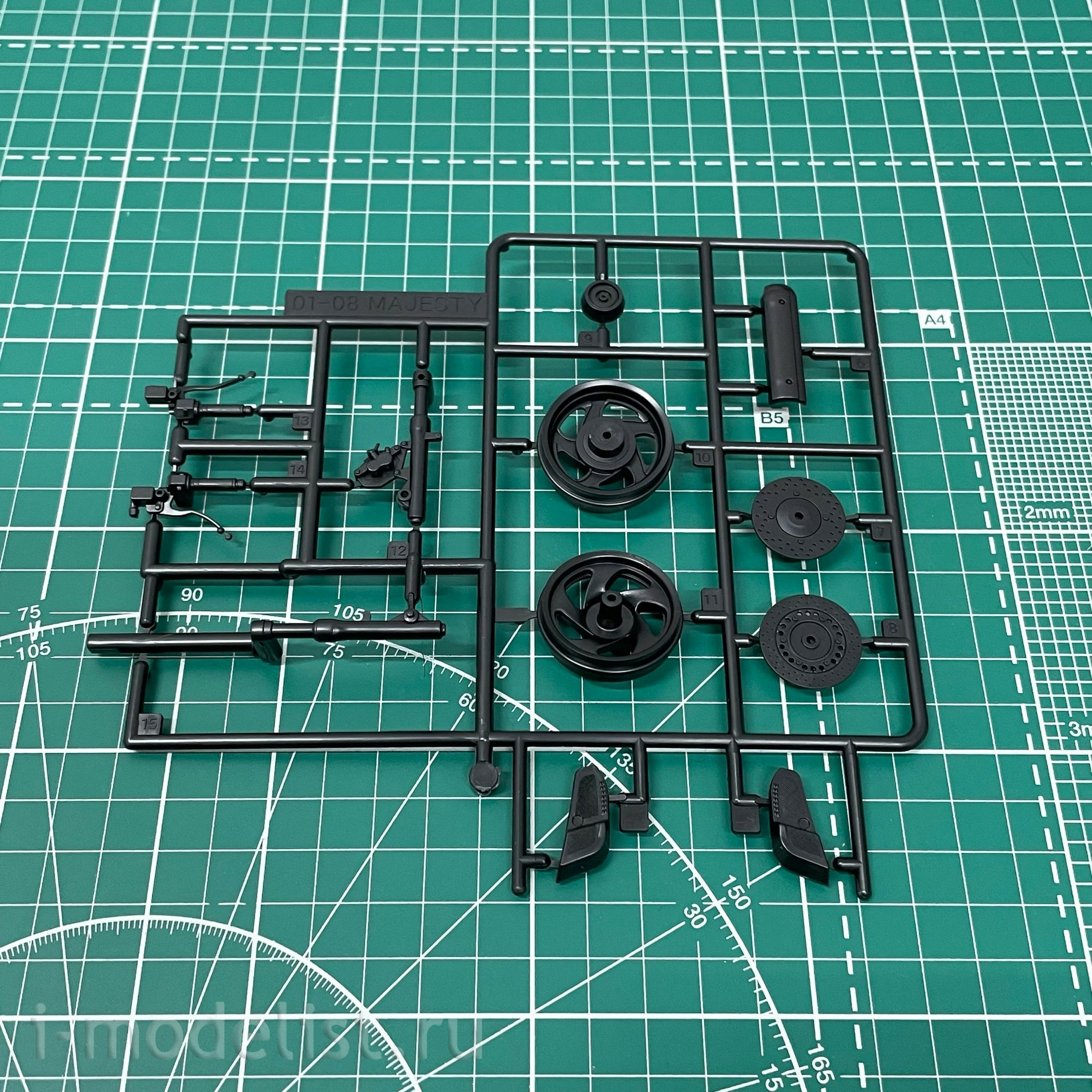 06325 Aoshima 1/12 Yamaha Majesty C '06 With Custom Parts