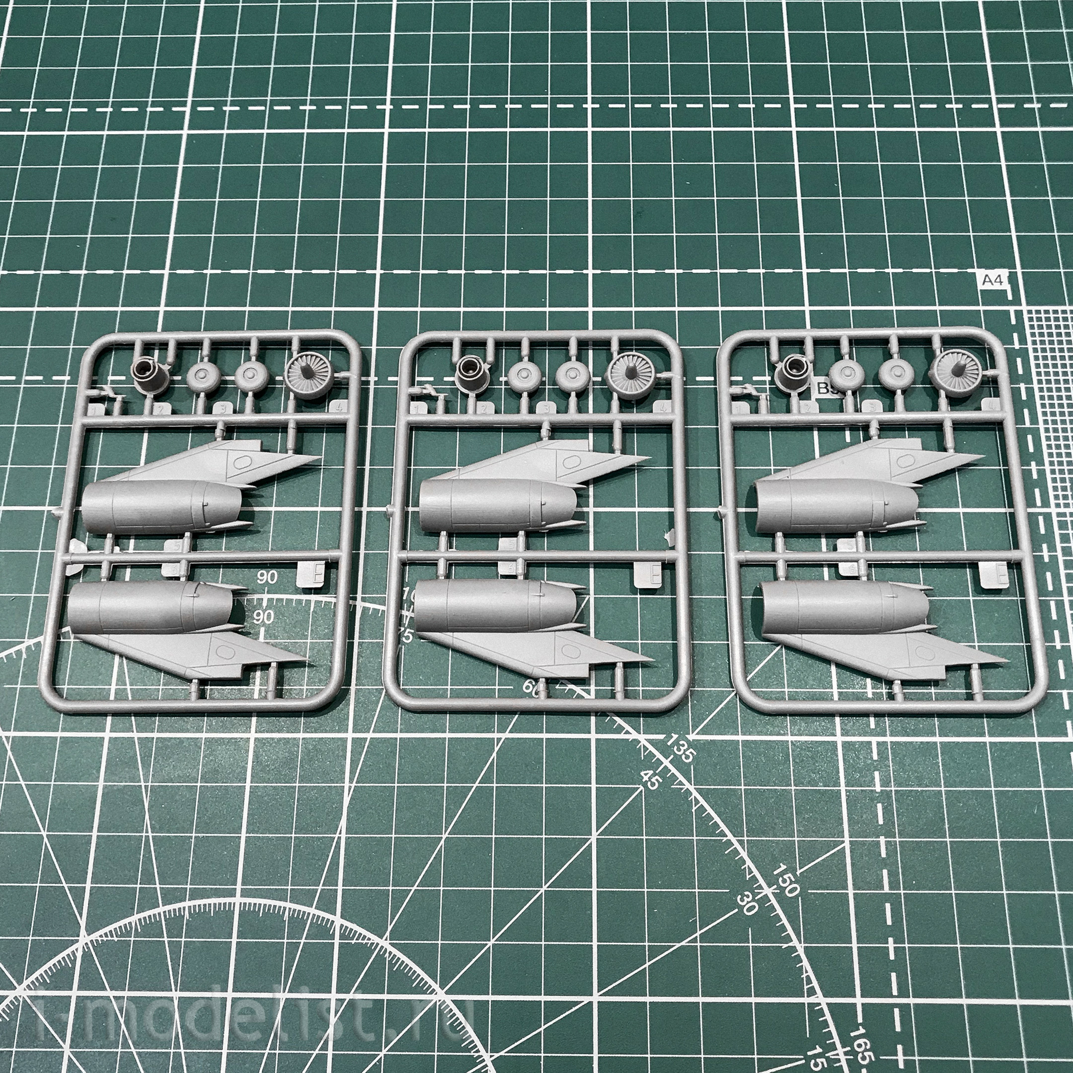 331 Roden 1/144 C-141B Zvezdalifter