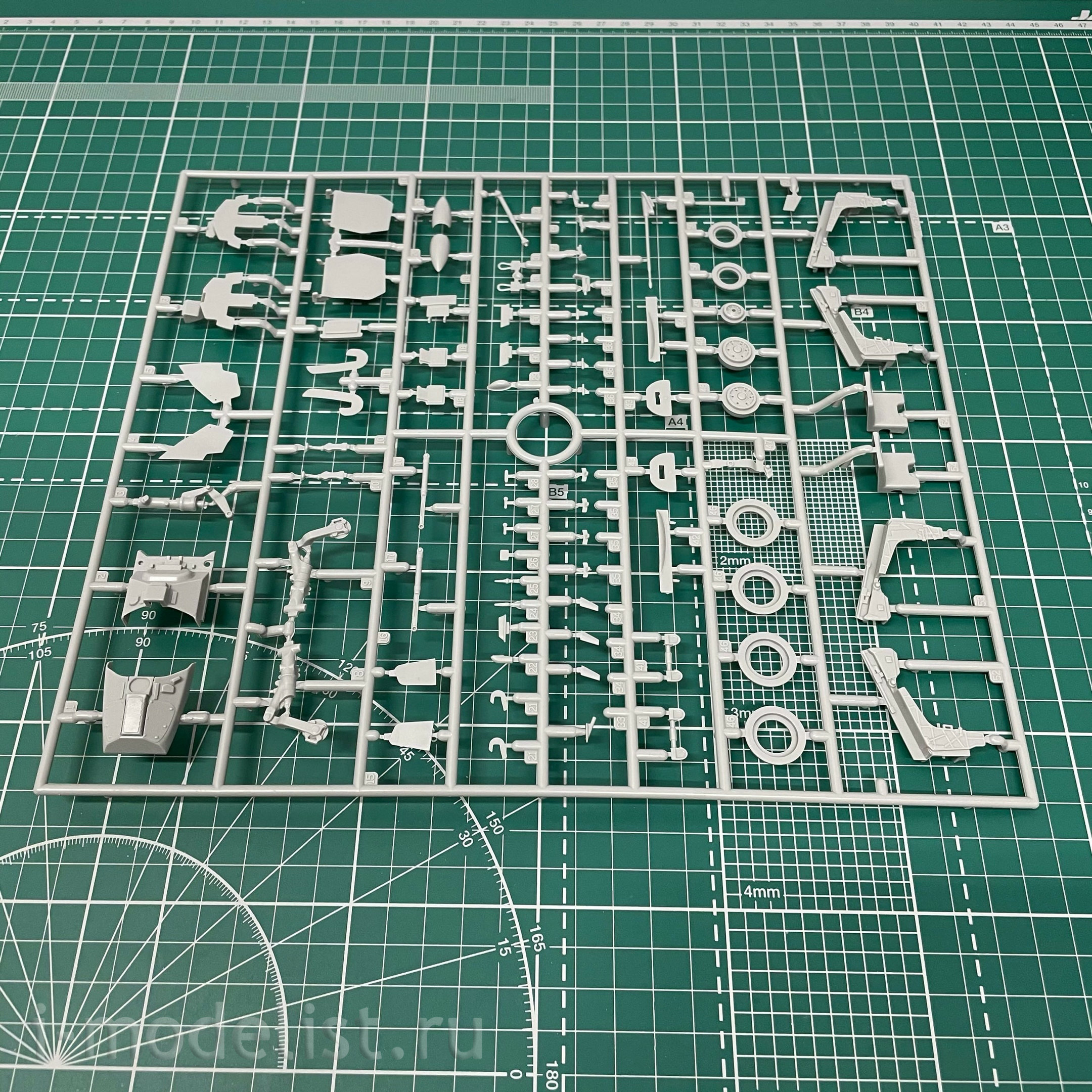 03852 Revell 1/32 BAe Hawk T2 Jet
