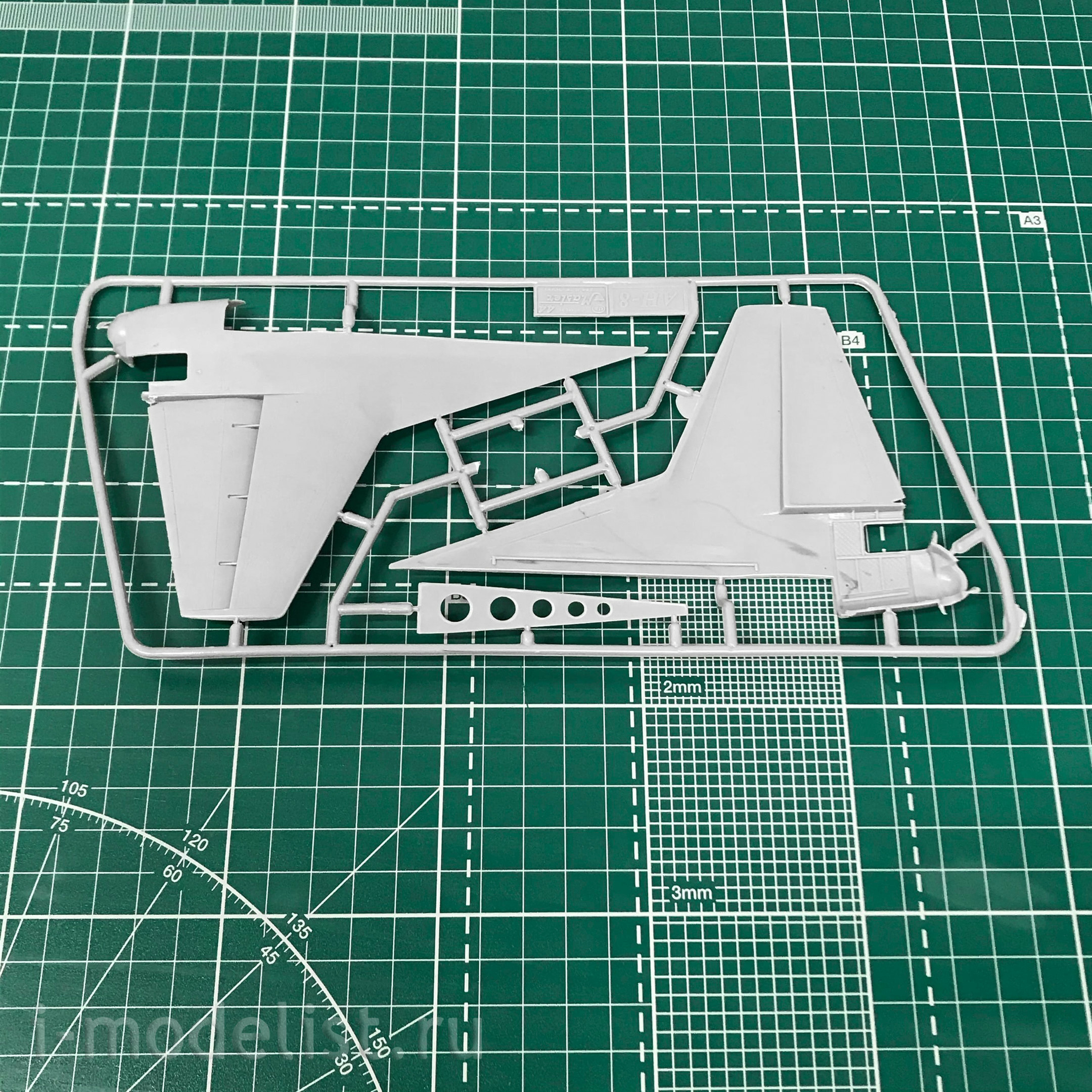 1/72 Amodel 72141 Antonov An-8