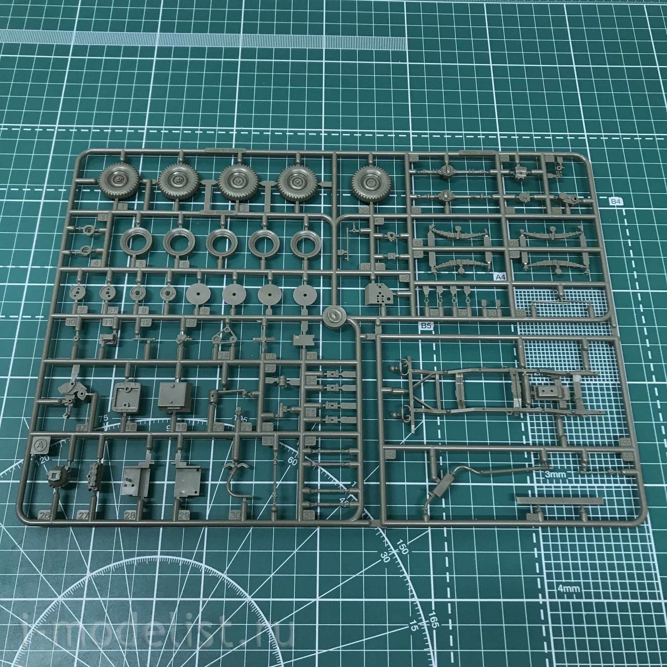 AF35S99 AFVClub 1/35 Reconnaissance Vehicle DF 1/4 ton 4x4 M38A1 / CJ-5 Siyur + Tolar Recoilless Rifle Vehicle (2 models included)