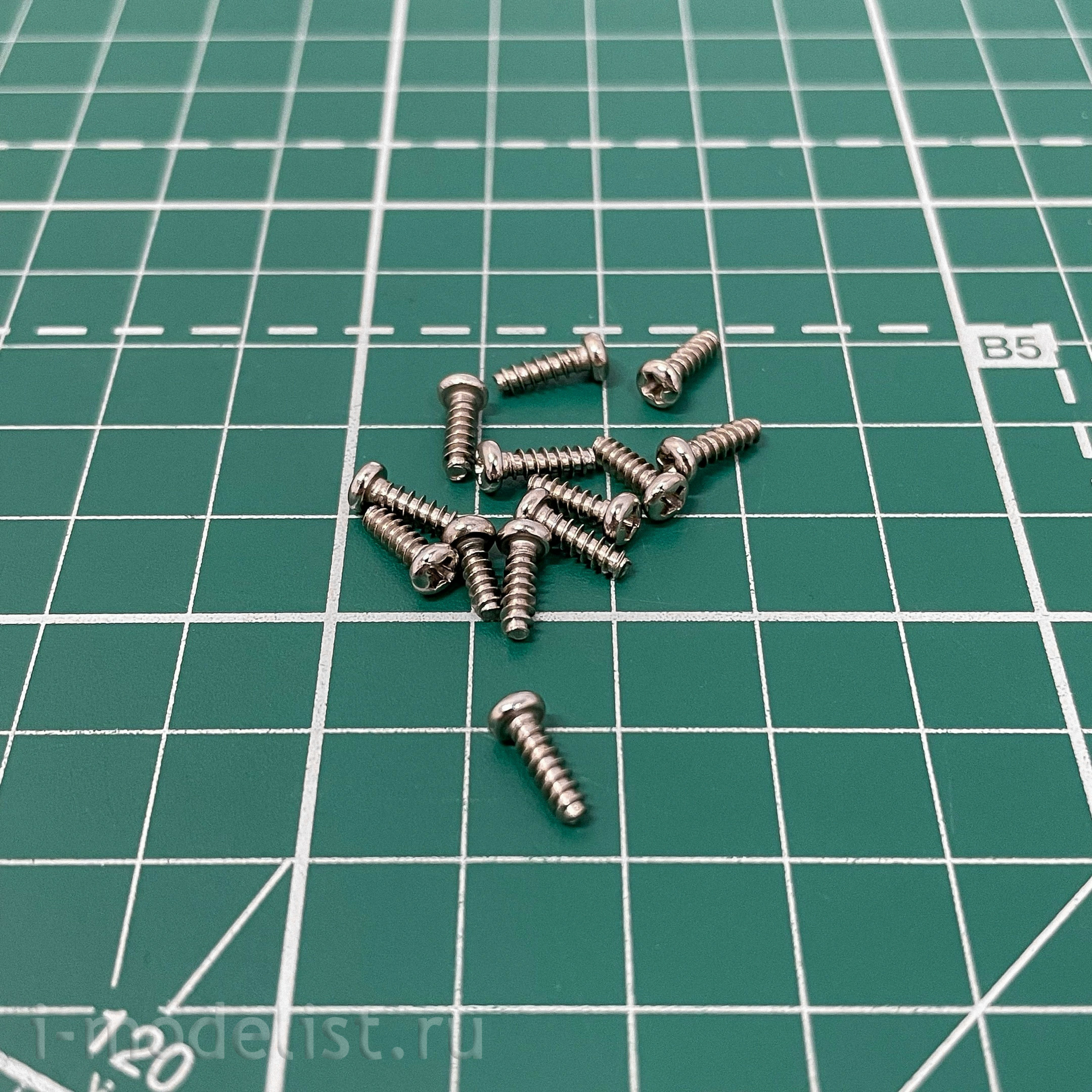 81806 HobbyBoss 1/18 UH-1 Huey B Helicopter