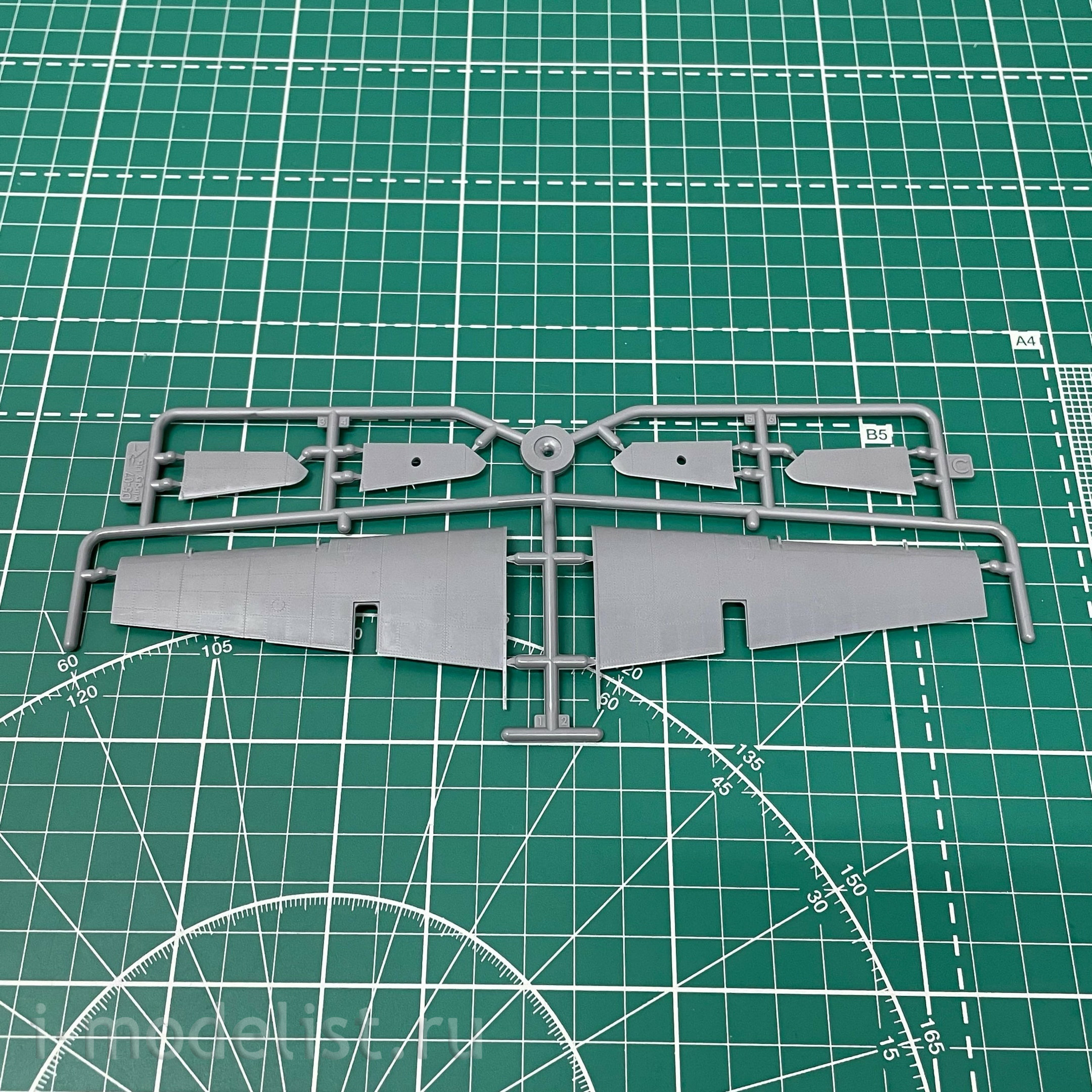 D5-08 Wingsy Kits 1/48 German World War II fighter MESSERSCHMITT Bf 109 E-3