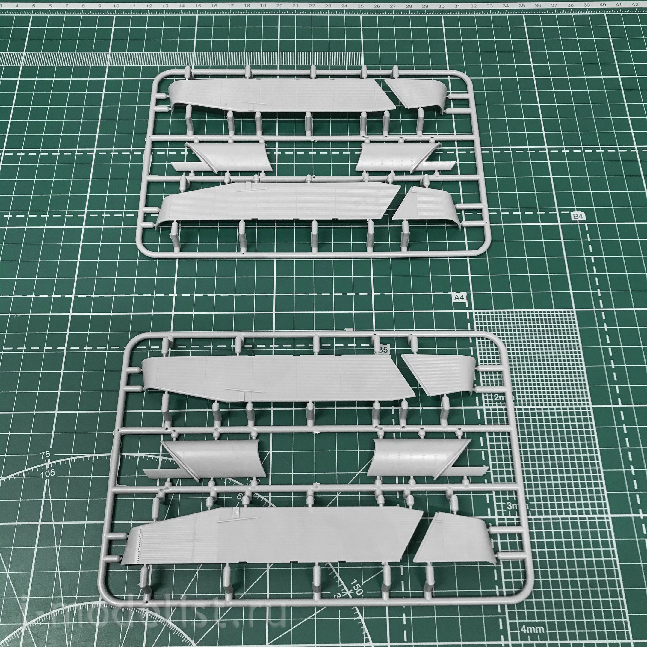 72-015 Microcosm 1/72 Kalinin K-7 Aircraft
