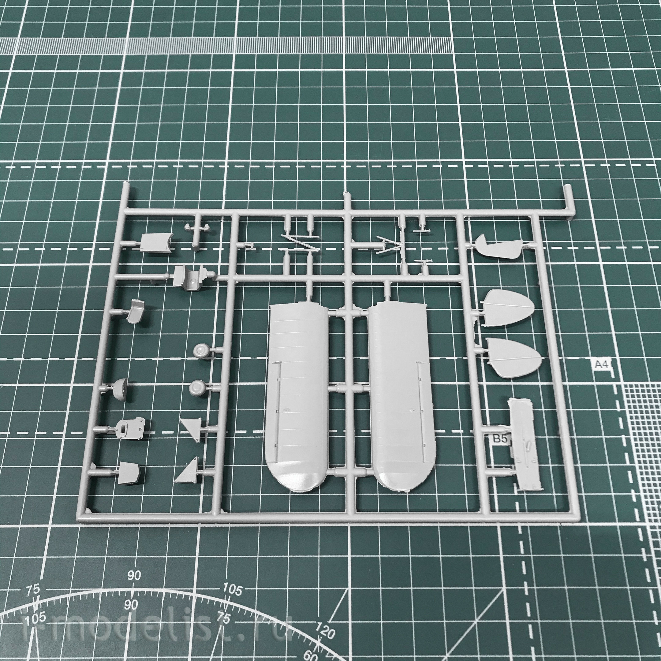KPM0192 Kovozavody Prostejov 1/72 Piper L-4 