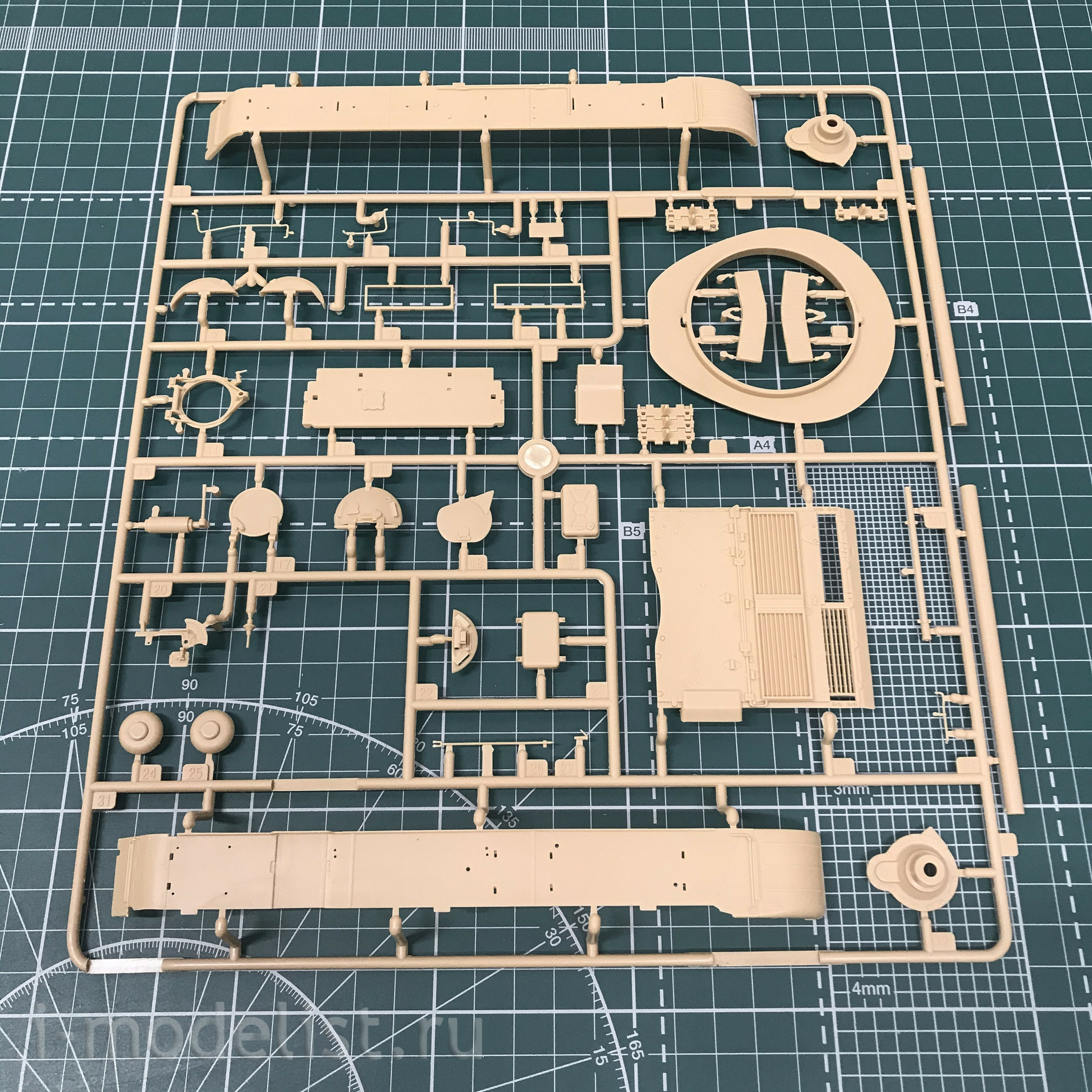 84541 HobbyBoss 1/35 Medium Tank PLA Type-59-D