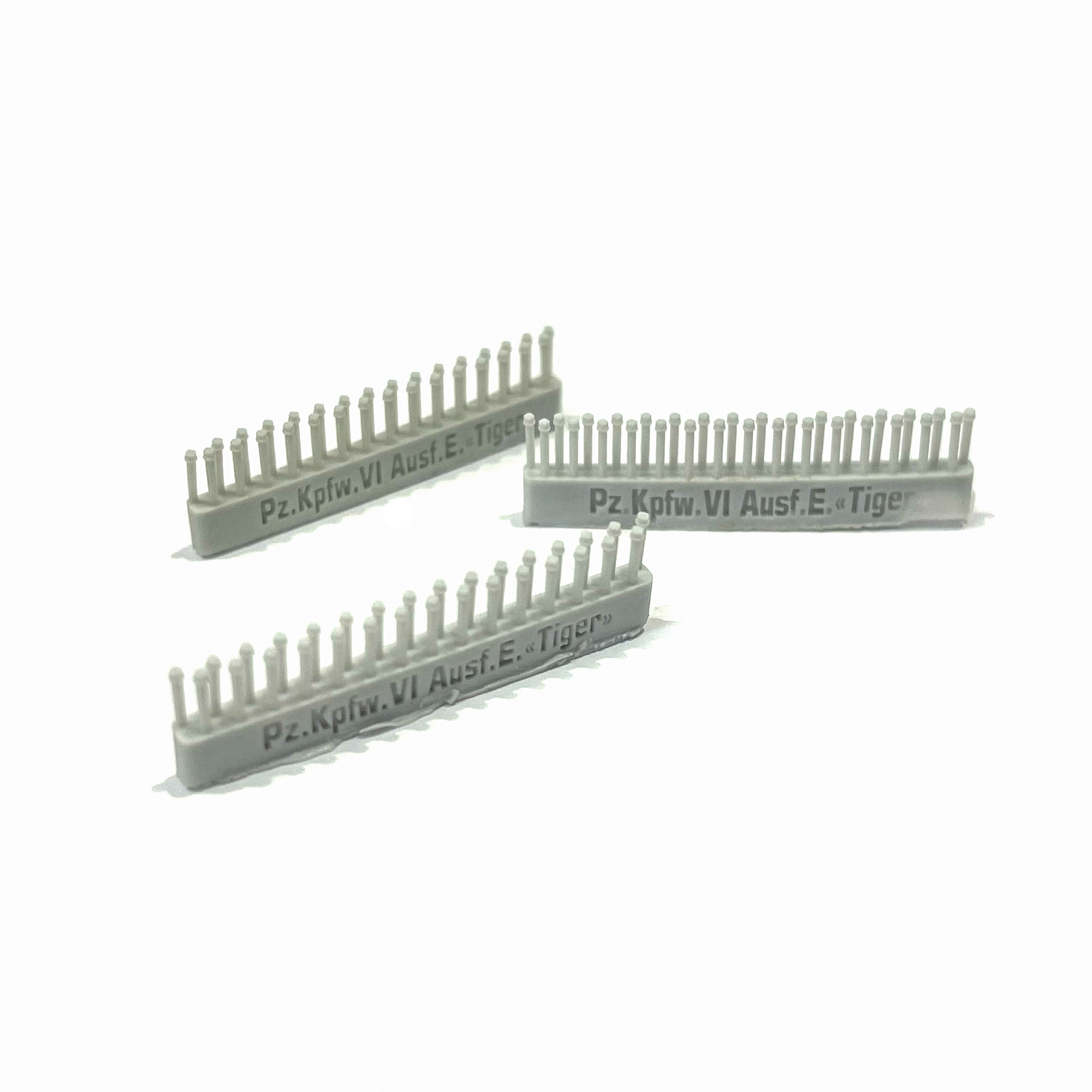 RS35026 E. V. M. 1/35 Pz. Kpfw.VI Tiger ausf.E MTO roof hardware