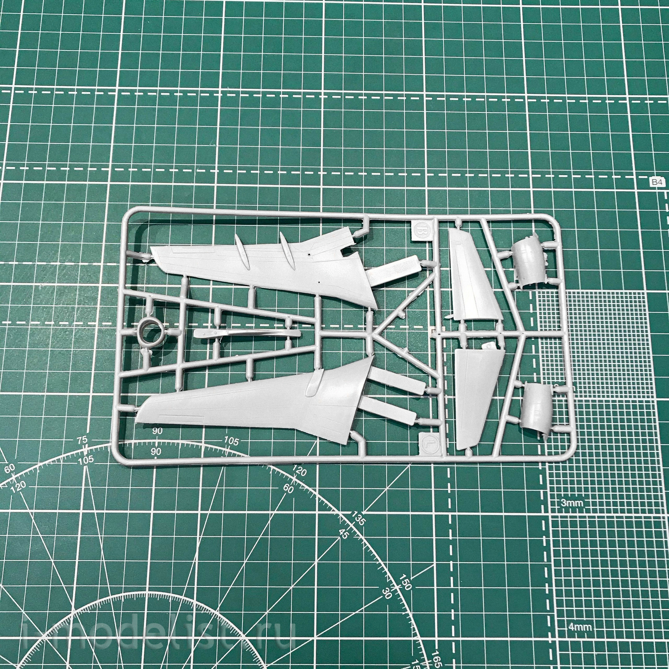 14422 Eastern Express 1/144 scales Airliner B-733 Skyexpress