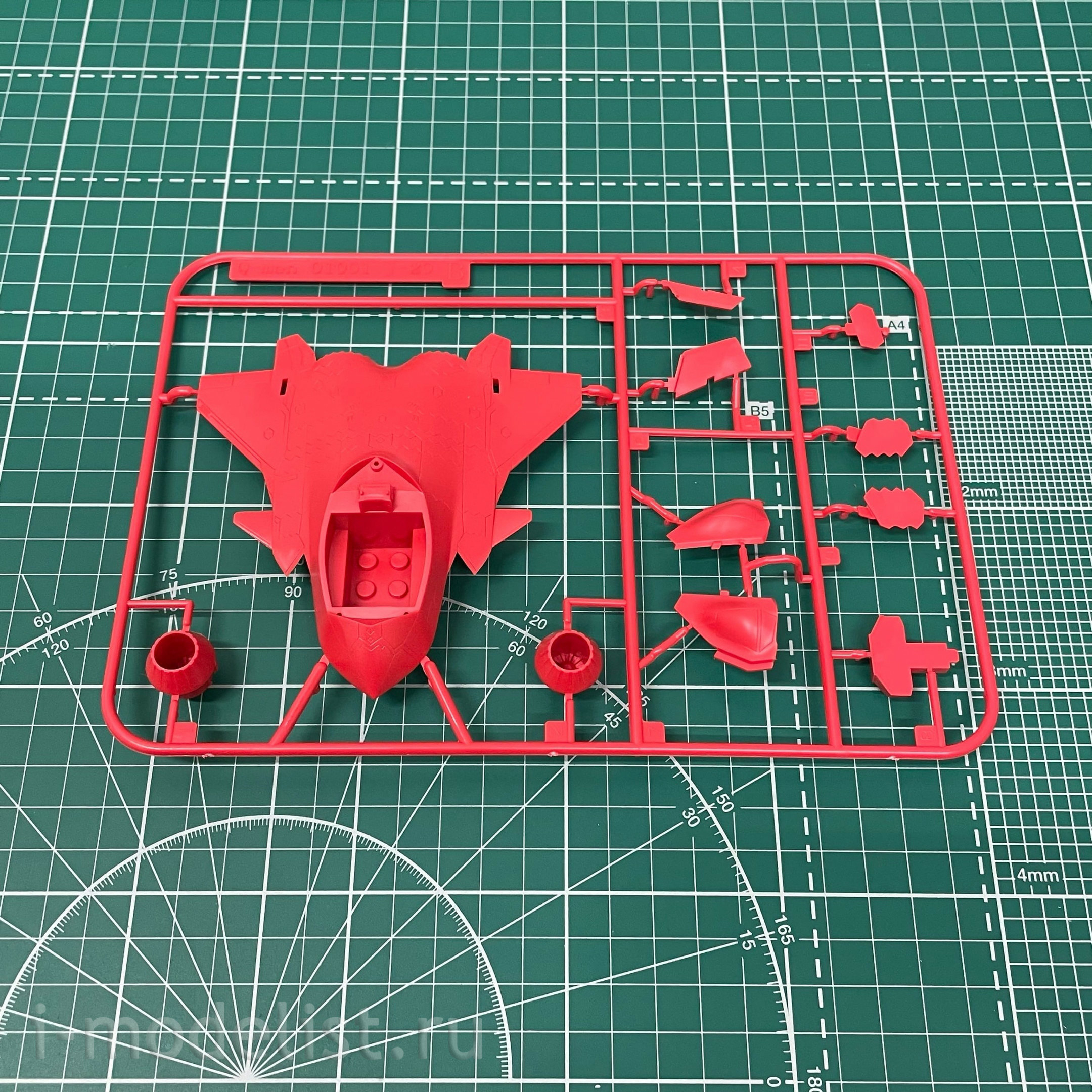 KH1001 KittyHawk 1/0 Fighter Q-Men J-20 Mighty Dragon