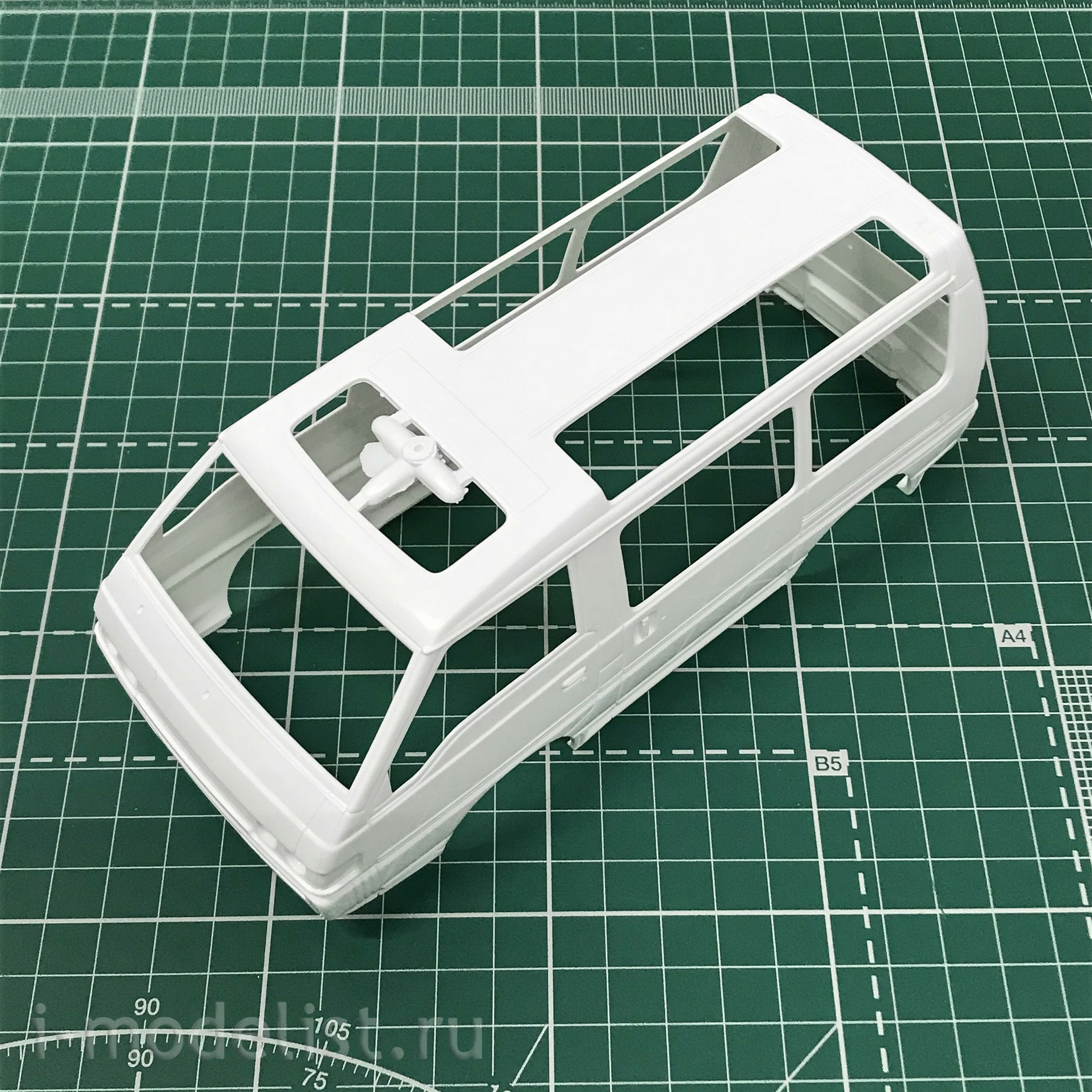06139 Aoshima 1/24 Mitsubishi Delica Zvezda Wagon91