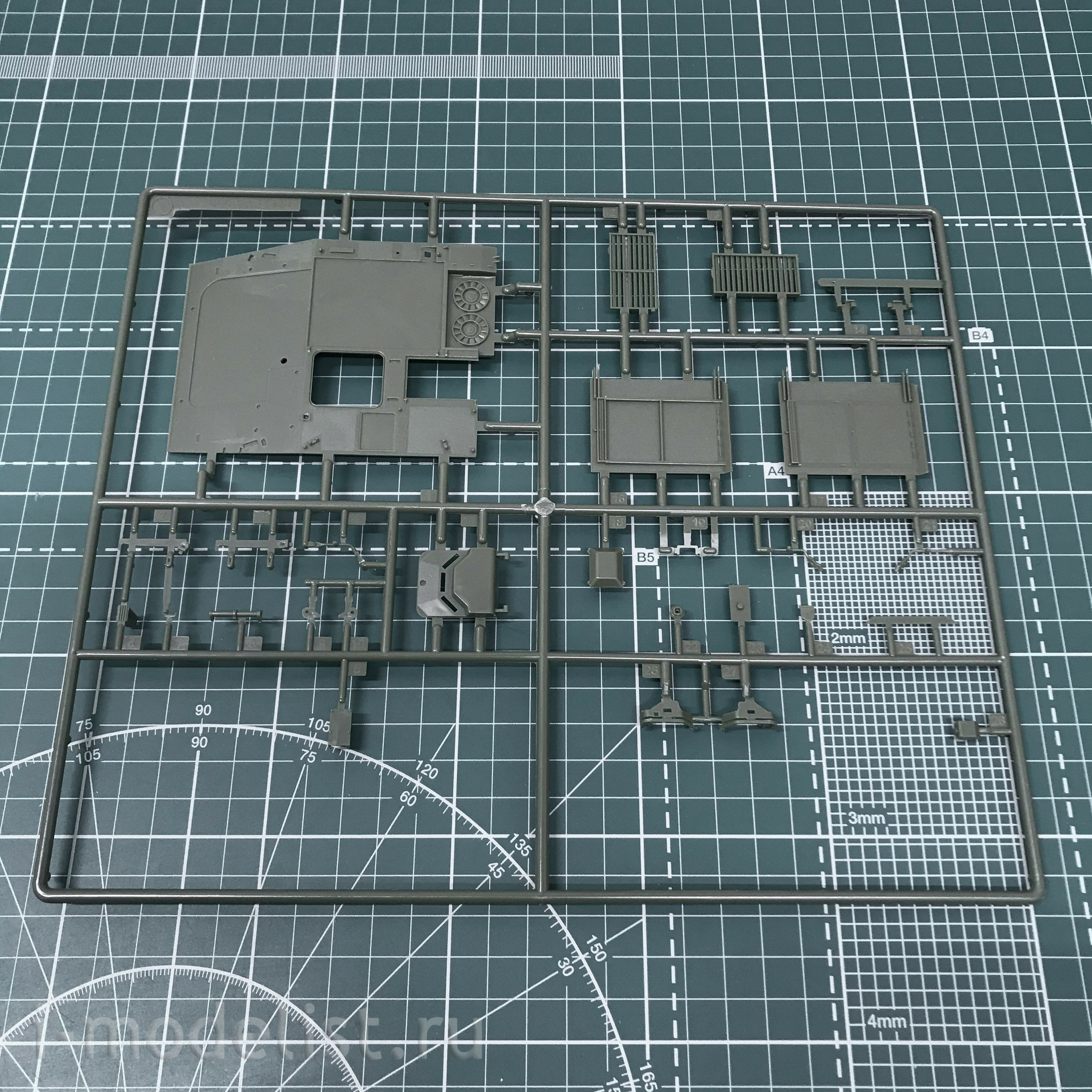 AF35S88 AFVClub 1/35 <tinted machine CM-33 TIFV