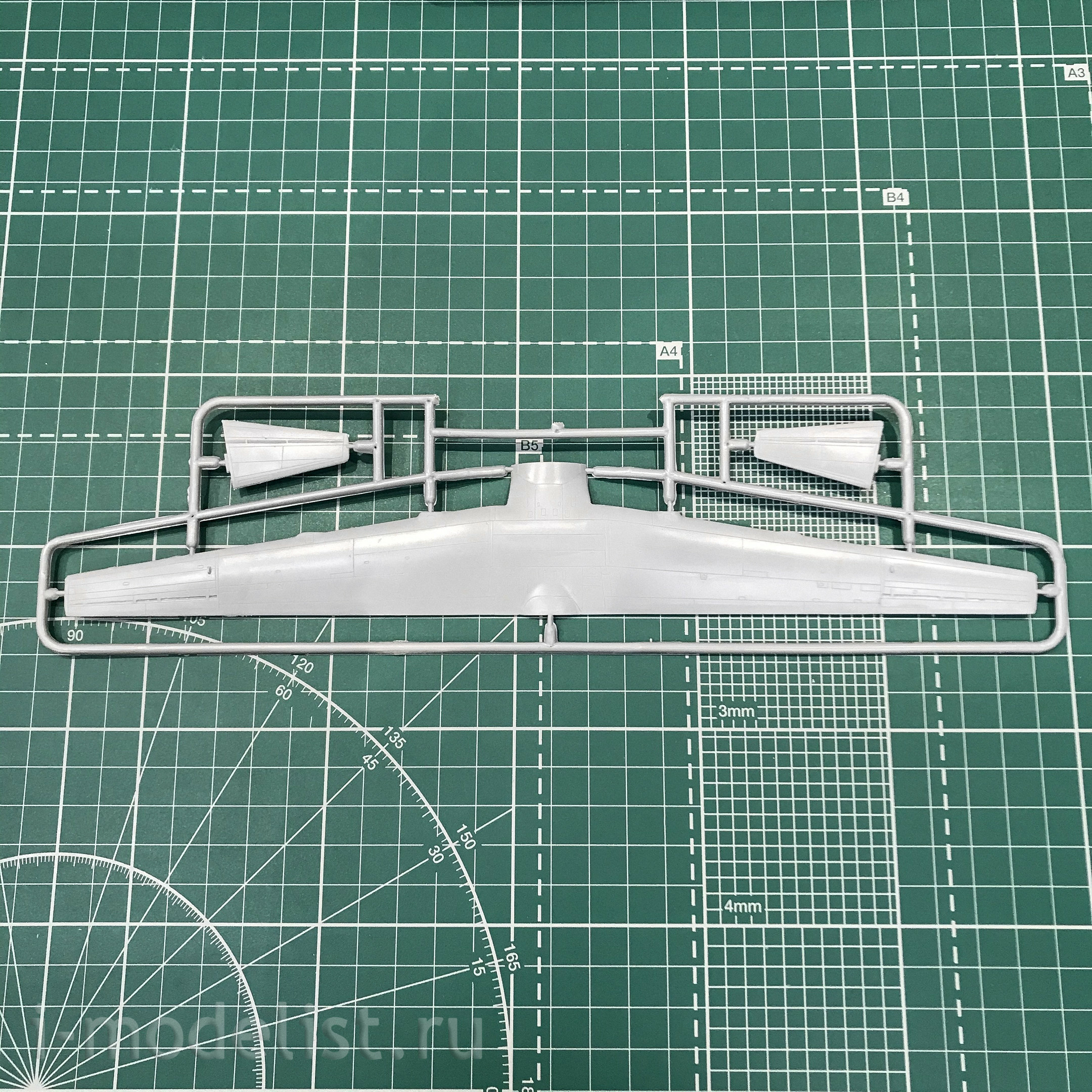 14486 Eastern Express 1/144 scales Transport aircraft an-12БК