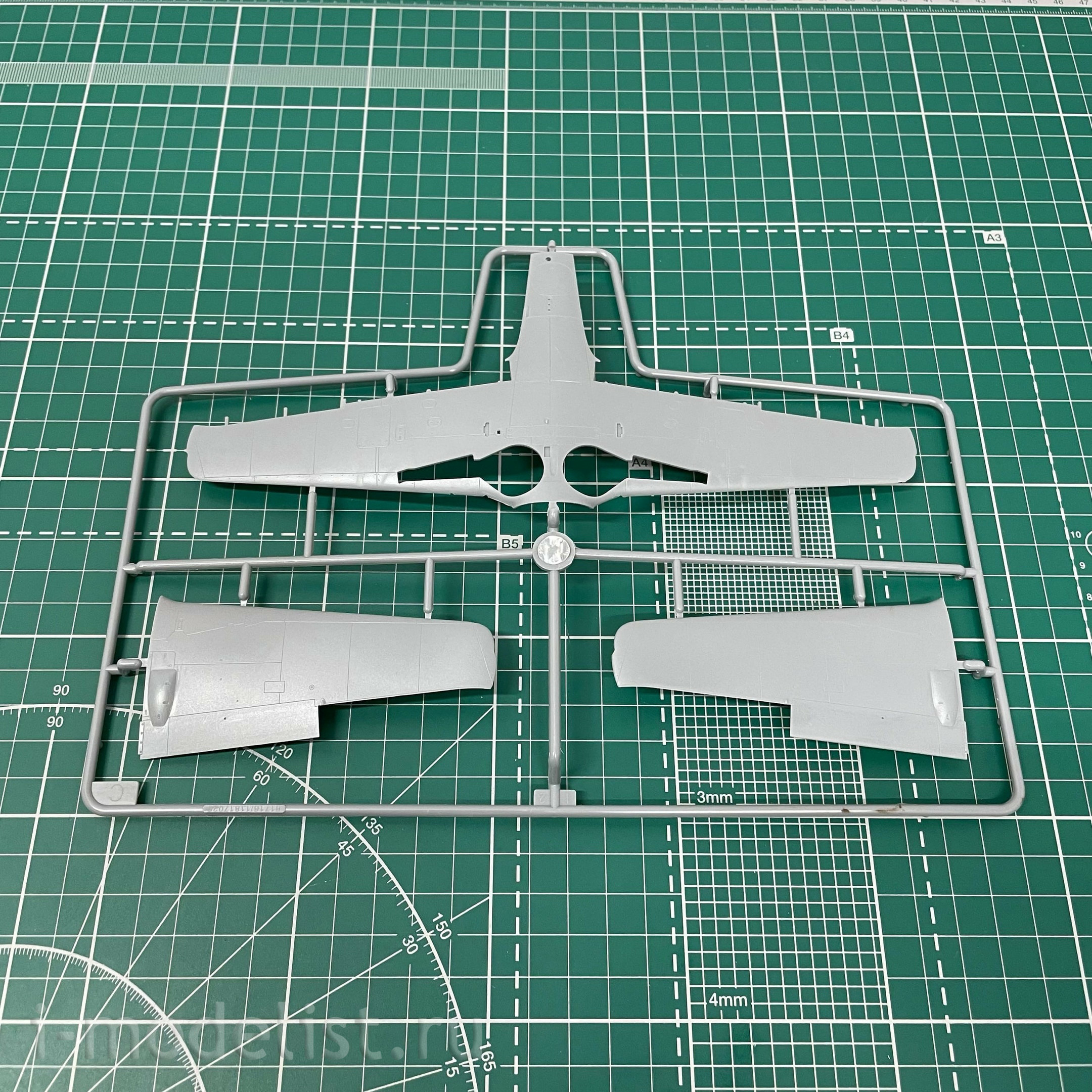 81718 HobbyBoss 1/48 Focke-Wulf Fw 190D-11 Aircraft