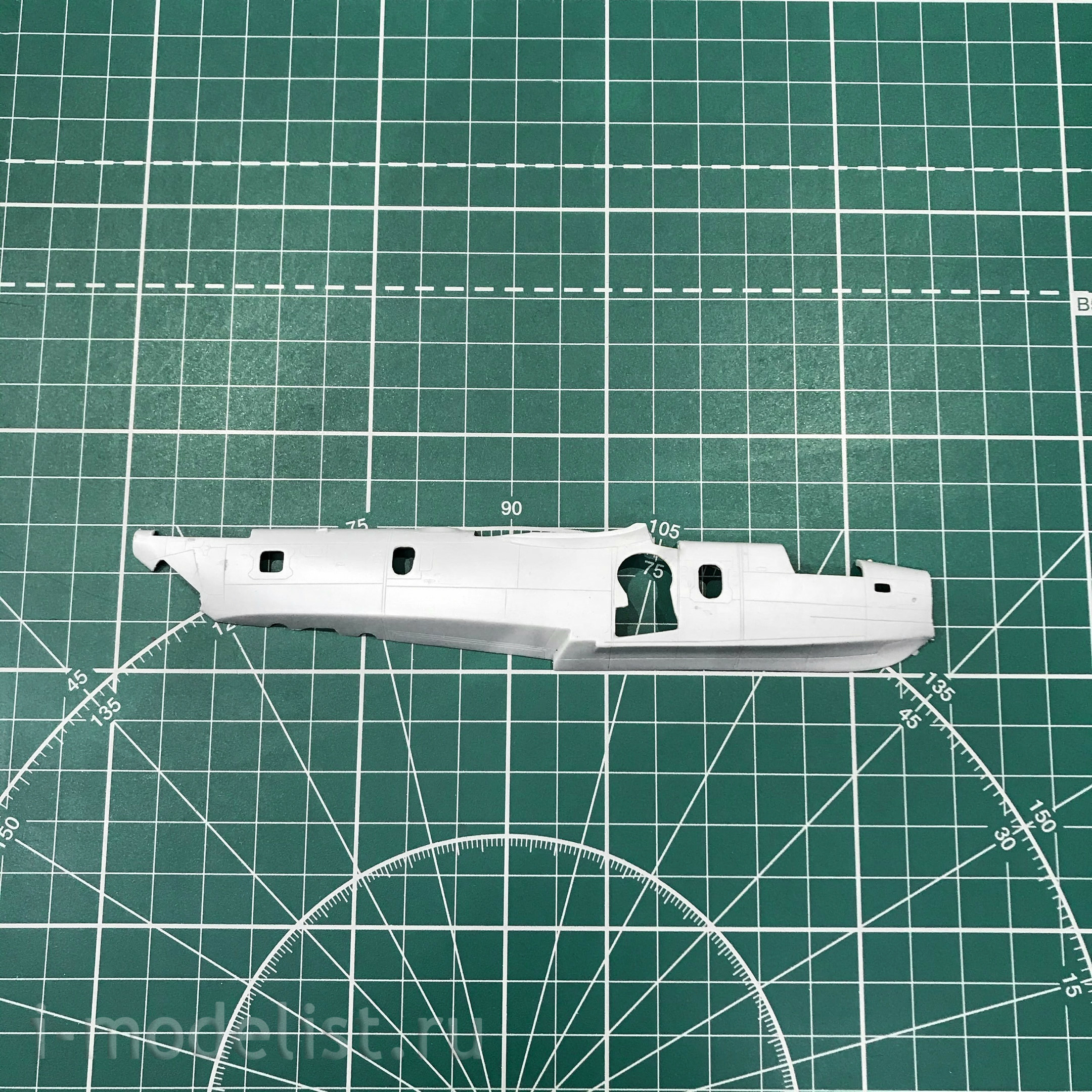 1438 Amodel 1/144 Aircraft Beriev Be-12 Nato code 