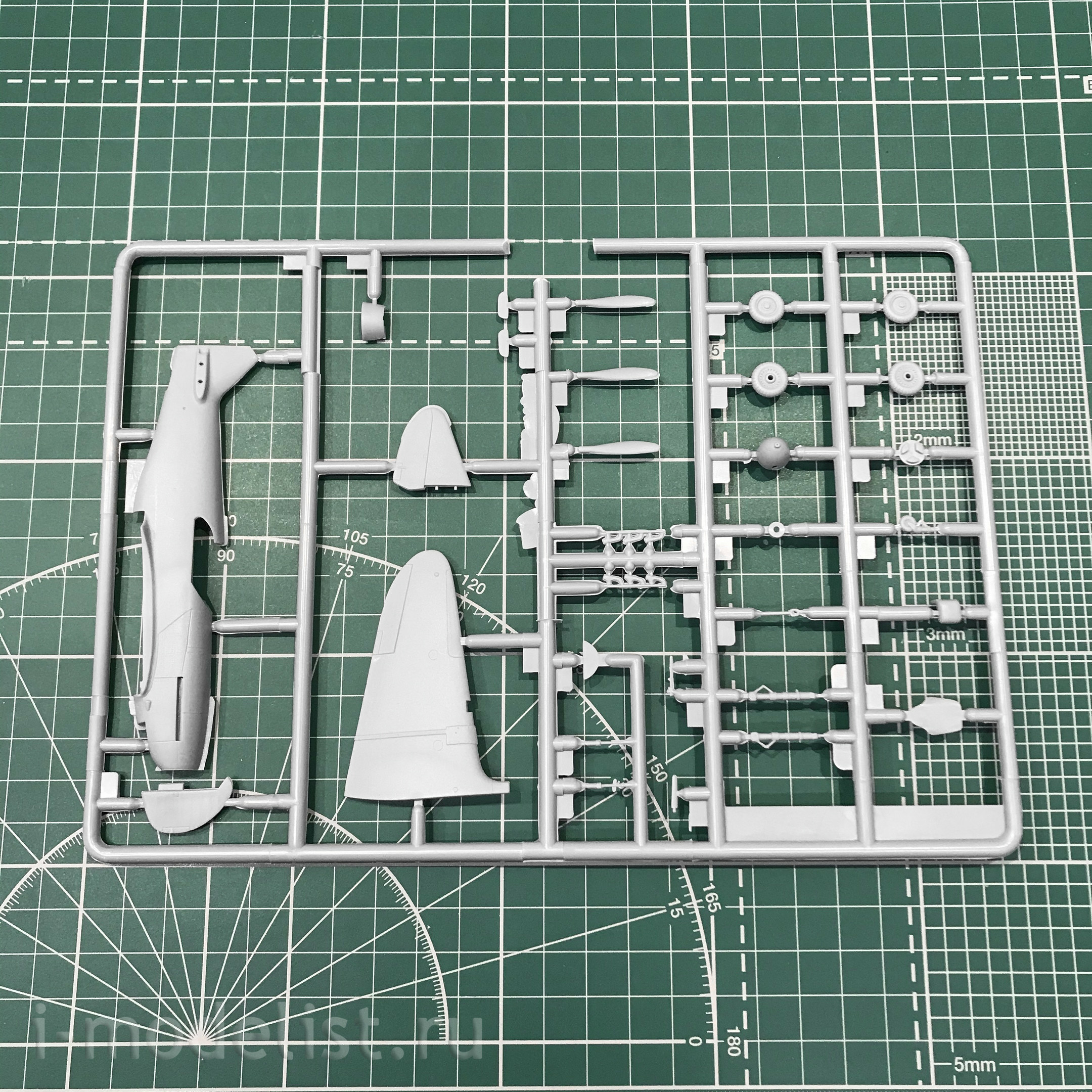 72212 1/72 Eastern Express Fighter LaGG-3 (type 35) 