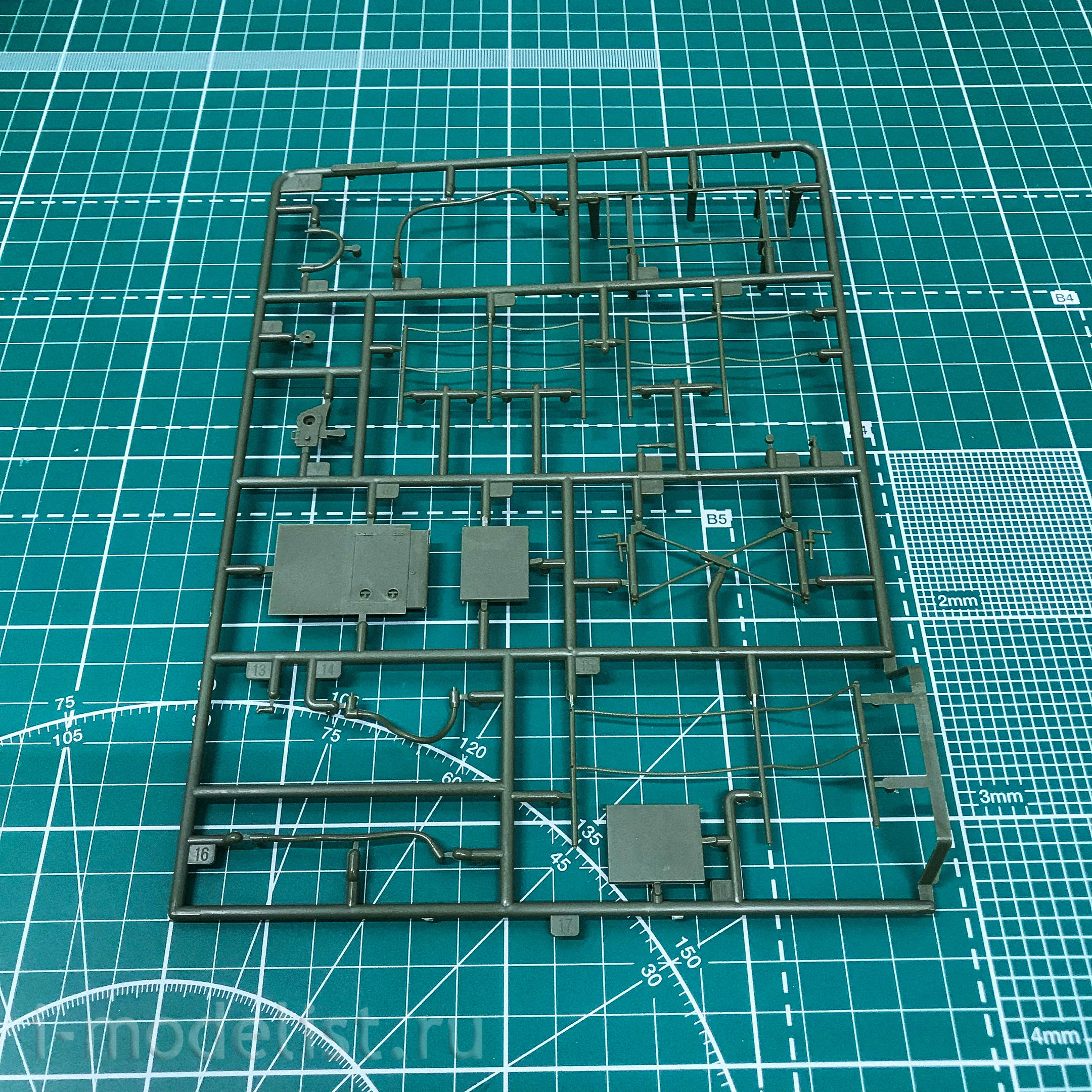 AF35S93 AFVClub 1/35 M901 Launcher and MIM-104F PATRIOT