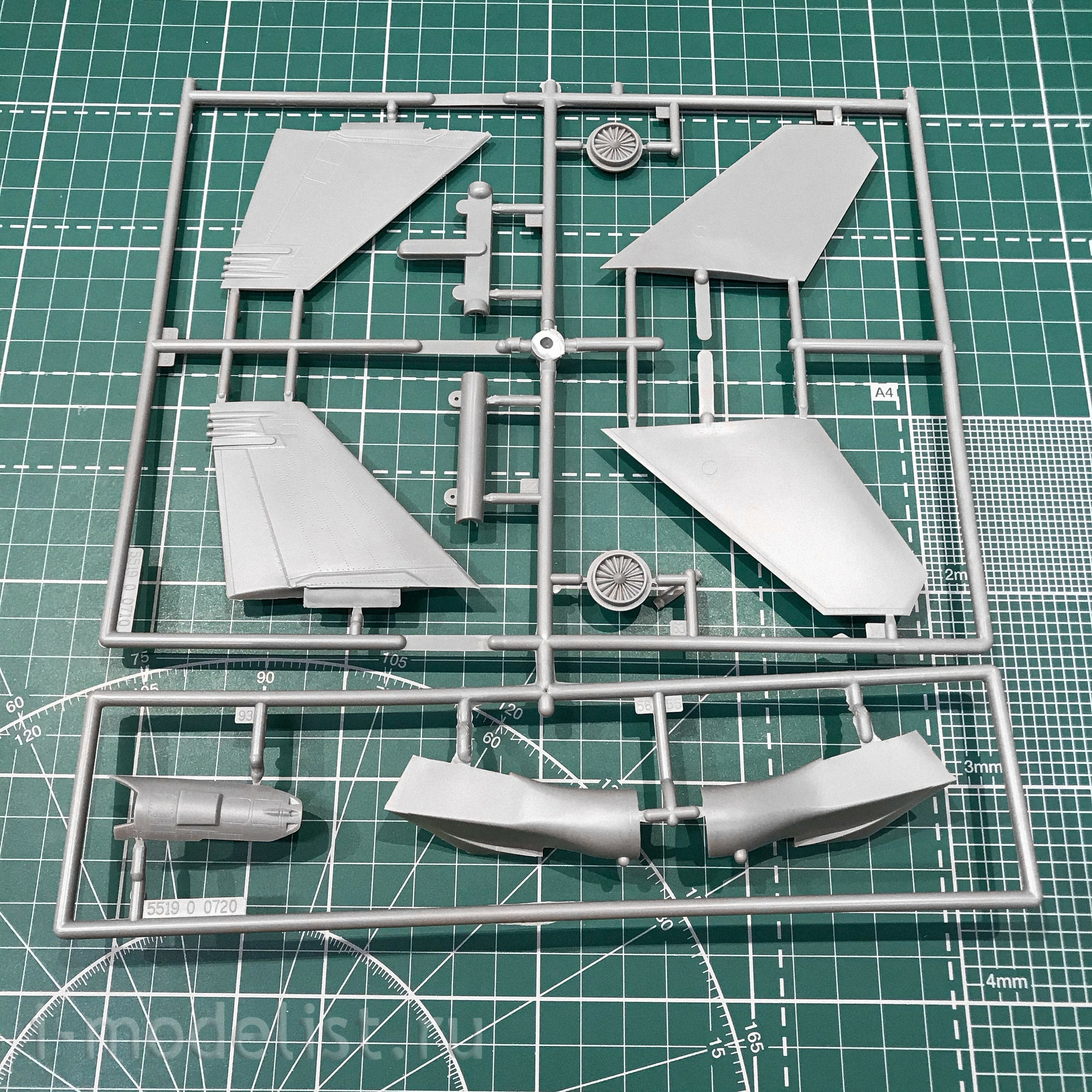 03864 Revell 1/48 American carrier-based fighter-bomber f/A-18E Super hornet 