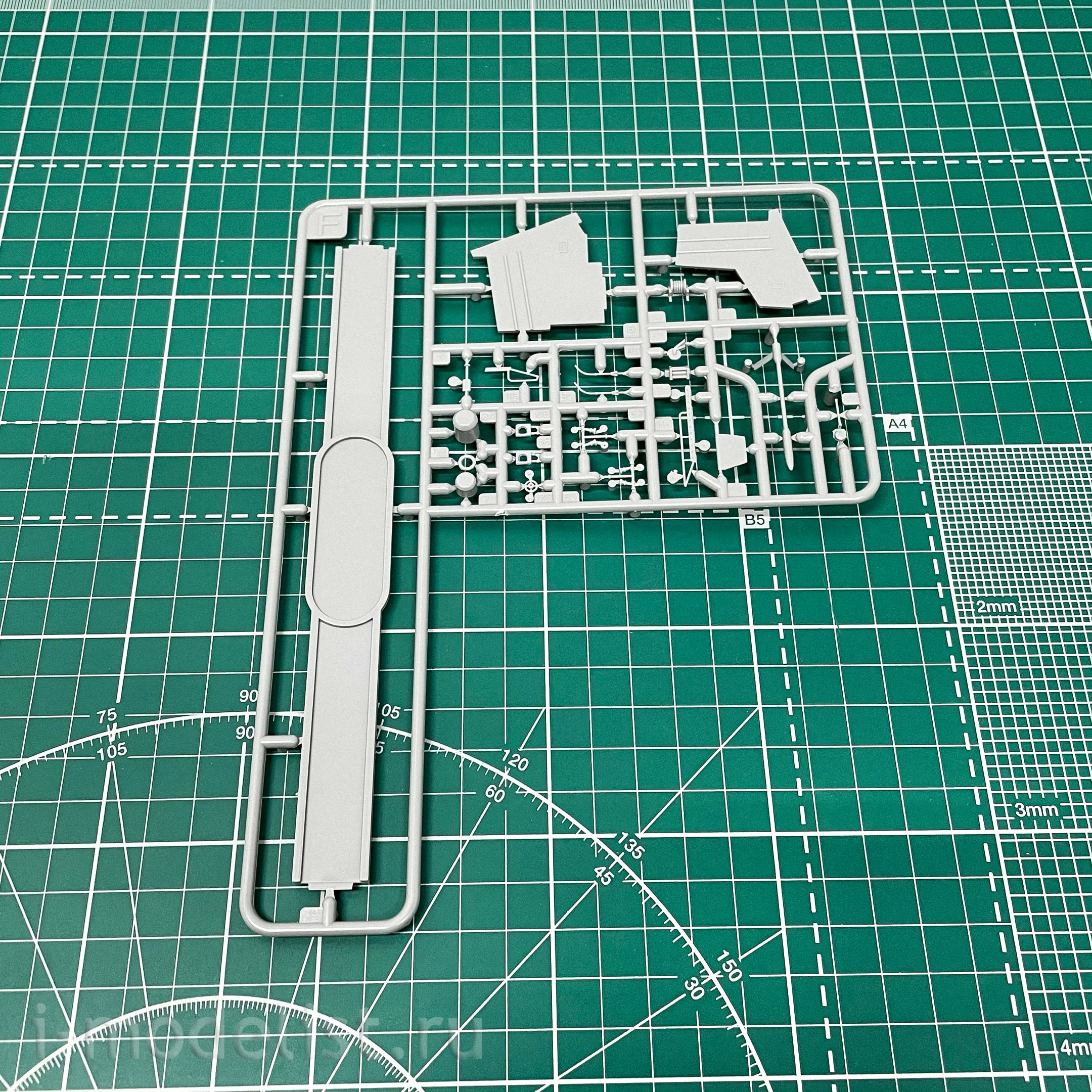 05169 Revell 1/144 US Navy Landing Ship medium (Bofors, 40 mm X-ray gun)